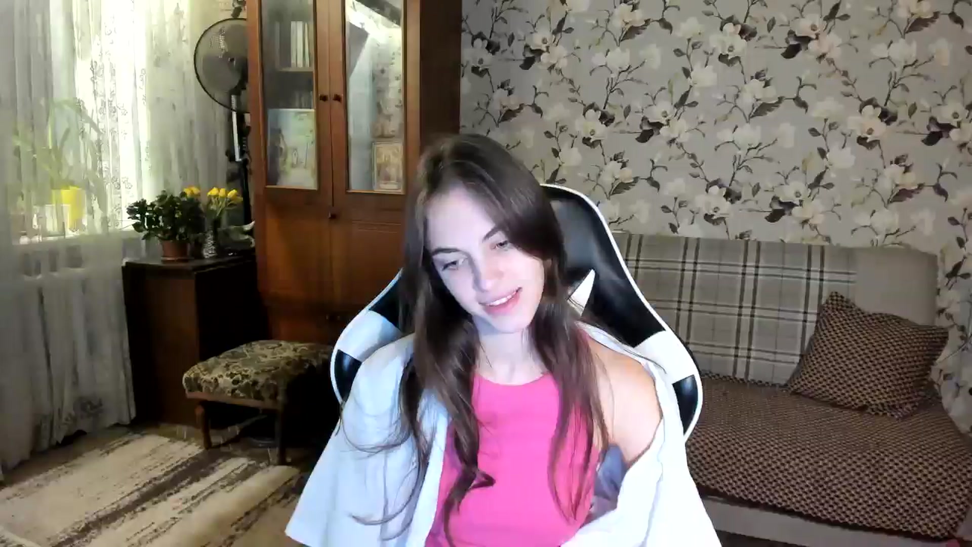 Gallery image thumbnail from Dashamoxy's myfreecams stream on, 11/14/2025, 16:17 image 9 of 20