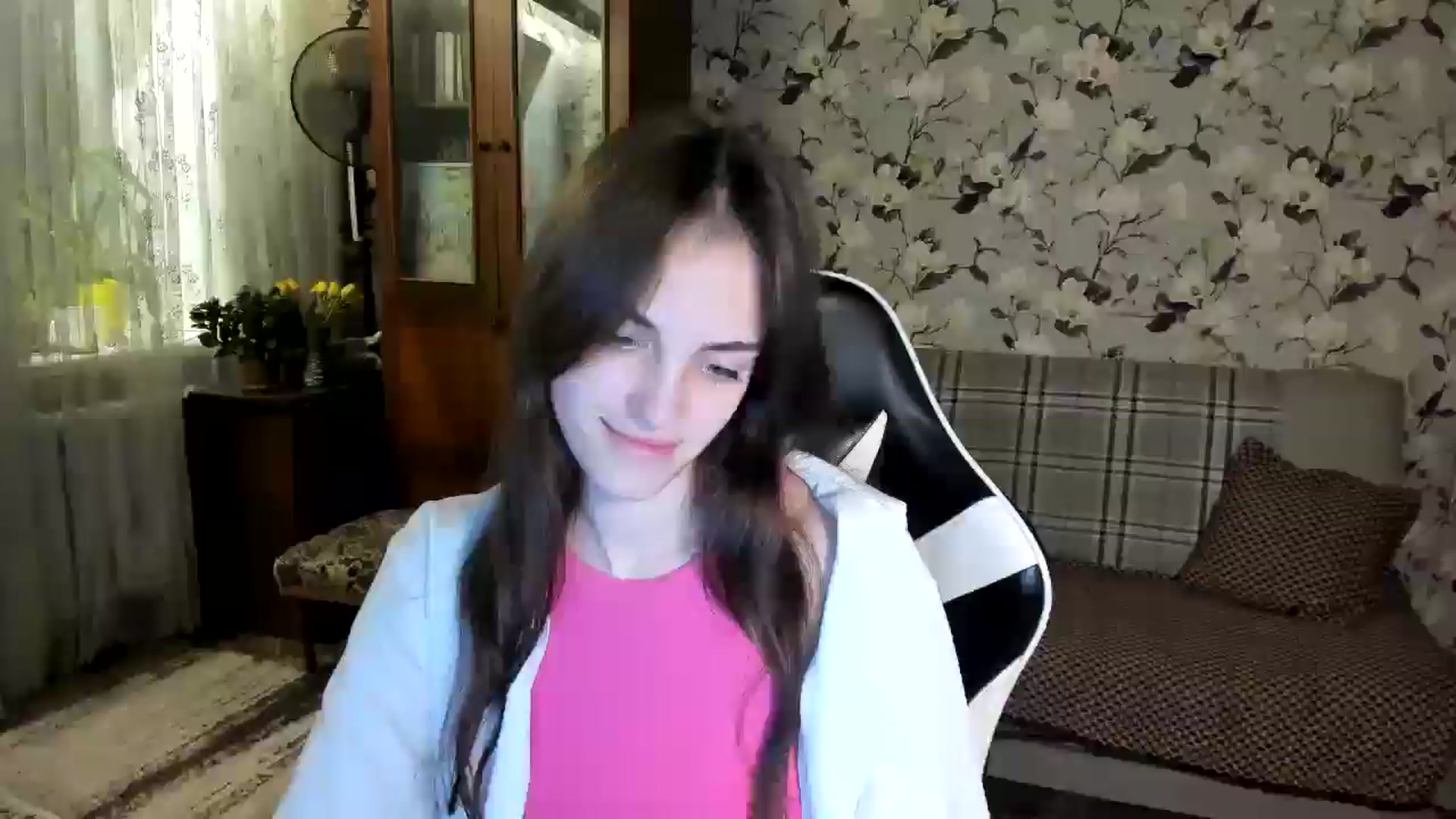 Gallery image thumbnail from Dashamoxy's myfreecams stream on, 11/14/2025, 16:17 image 14 of 20