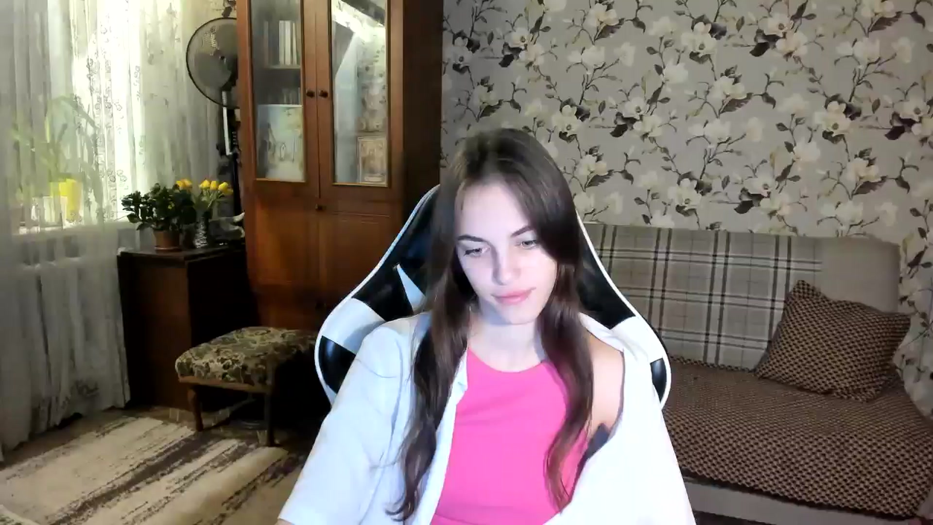 Gallery image thumbnail from Dashamoxy's myfreecams stream on, 11/14/2025, 16:17 image 11 of 20