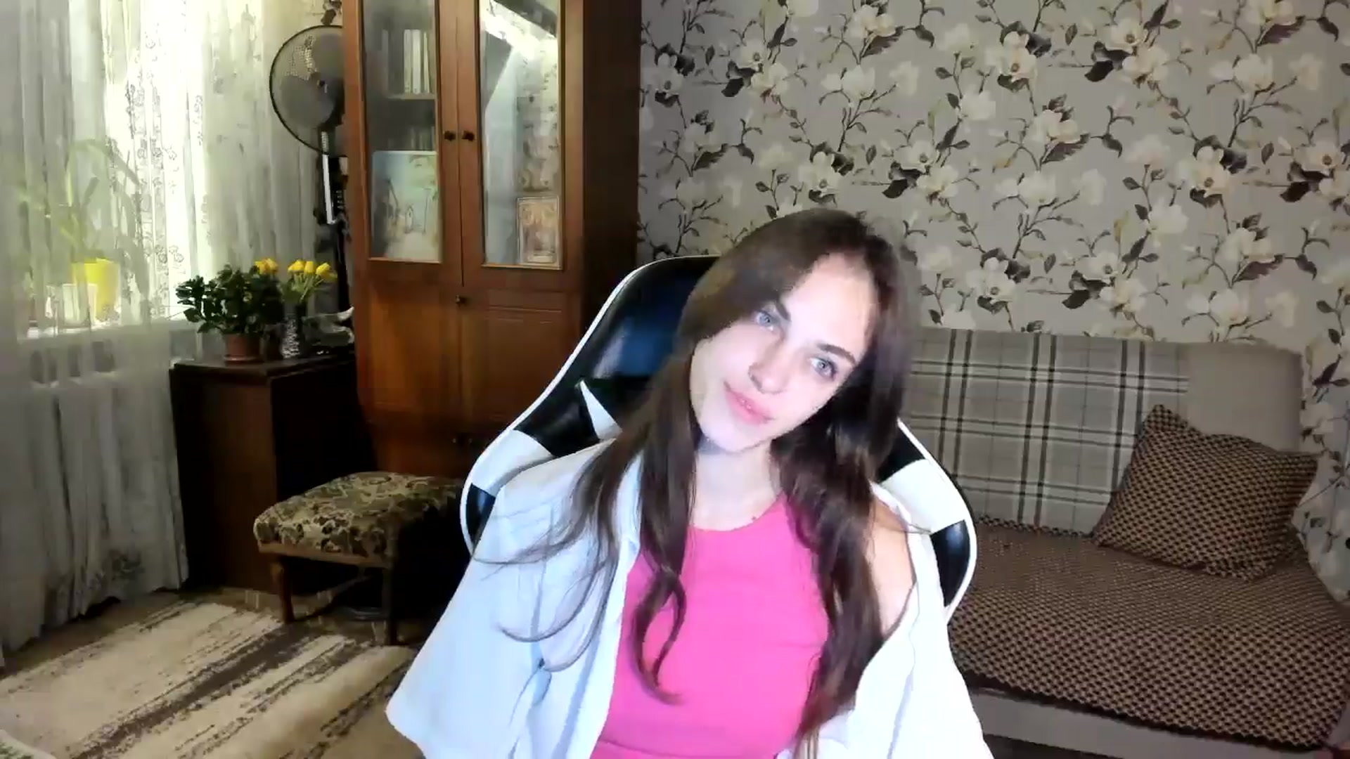 Gallery image thumbnail from Dashamoxy's myfreecams stream on, 11/14/2025, 16:17 image 7 of 20