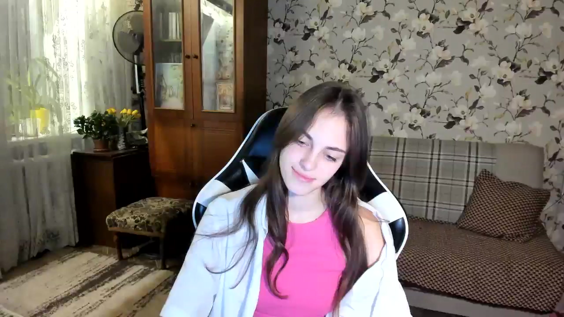 Gallery image thumbnail from Dashamoxy's myfreecams stream on, 11/14/2025, 16:17 image 6 of 20
