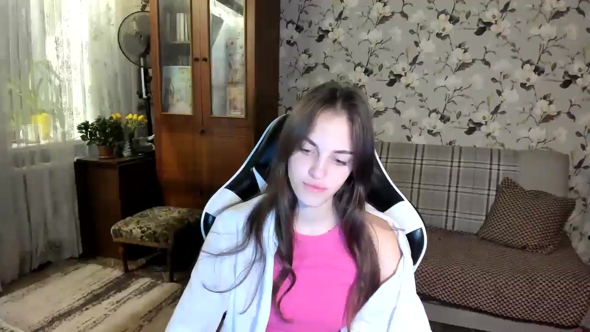 Gallery image thumbnail from Dashamoxy's myfreecams stream on, 11/14/2025, 16:17 image 5 of 20