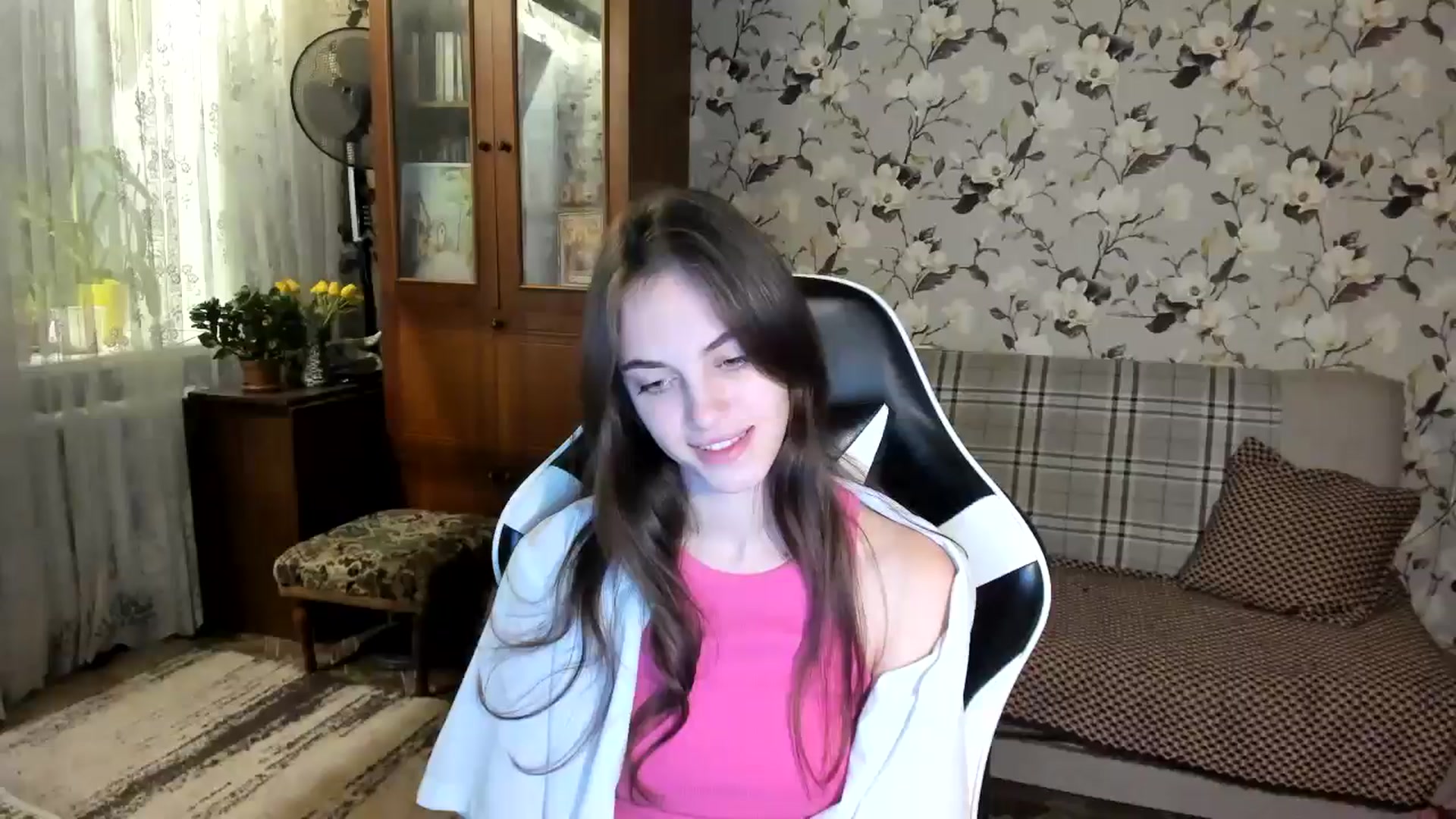 Gallery image thumbnail from Dashamoxy's myfreecams stream on, 11/14/2025, 16:17 image 1 of 20