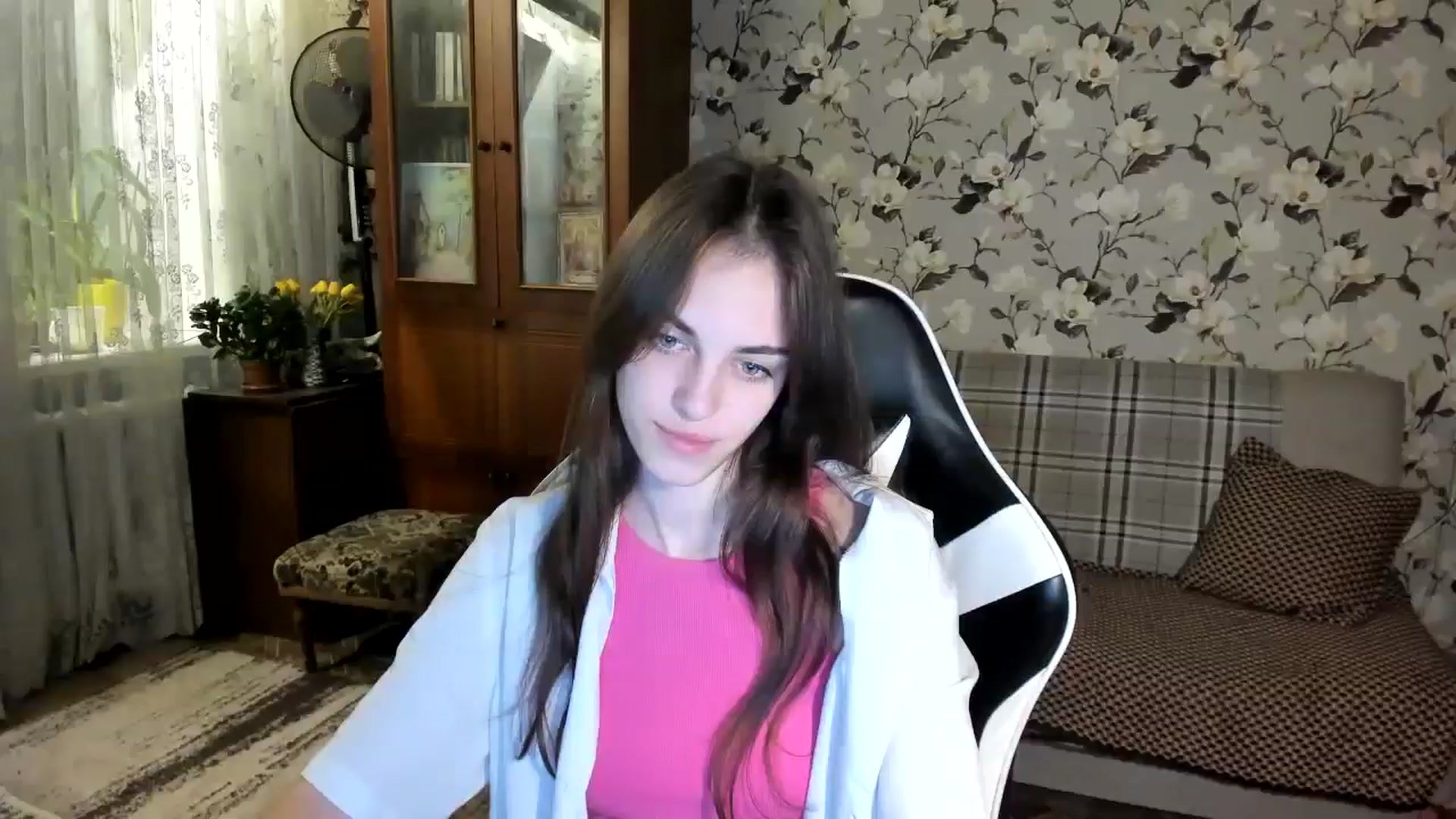 Gallery image thumbnail from Dashamoxy's myfreecams stream on, 11/14/2025, 16:17 image 16 of 20
