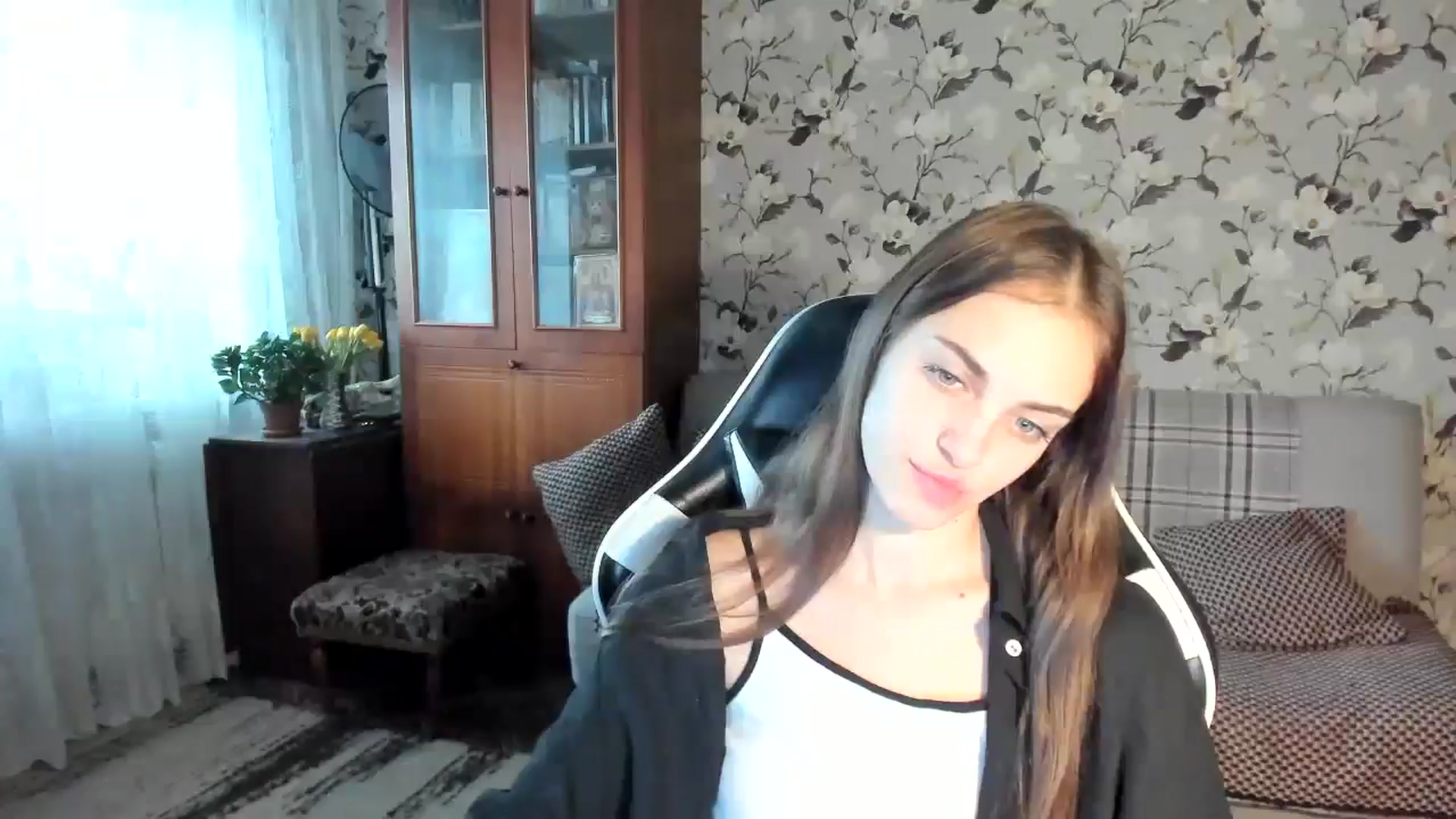 Gallery image thumbnail from Dashamoxy's myfreecams stream on, 11/17/2025, 08:54 image 20 of 20