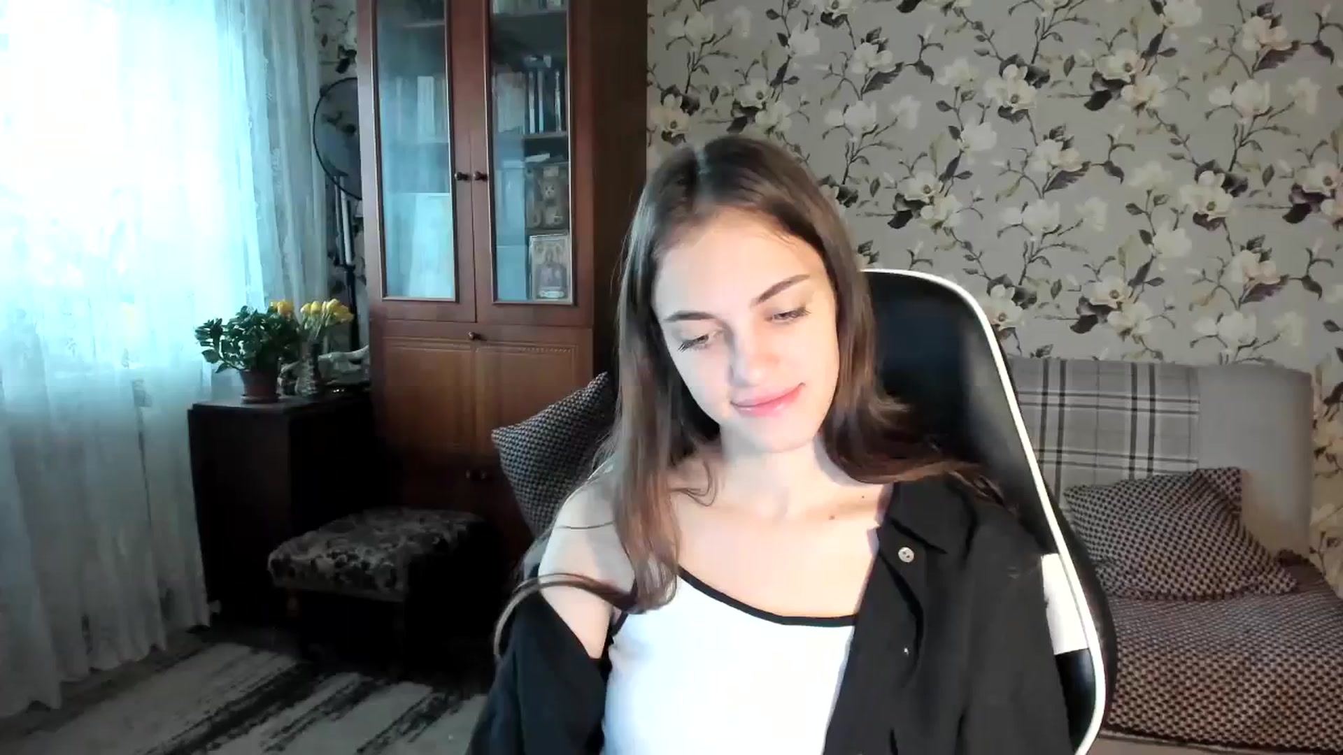 Gallery image thumbnail from Dashamoxy's myfreecams stream on, 11/17/2025, 08:54 image 11 of 20