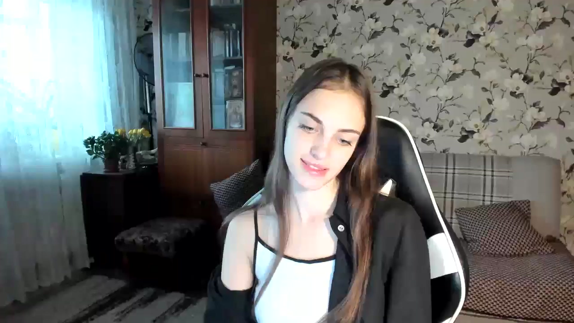 Gallery image thumbnail from Dashamoxy's myfreecams stream on, 11/17/2025, 08:54 image 4 of 20