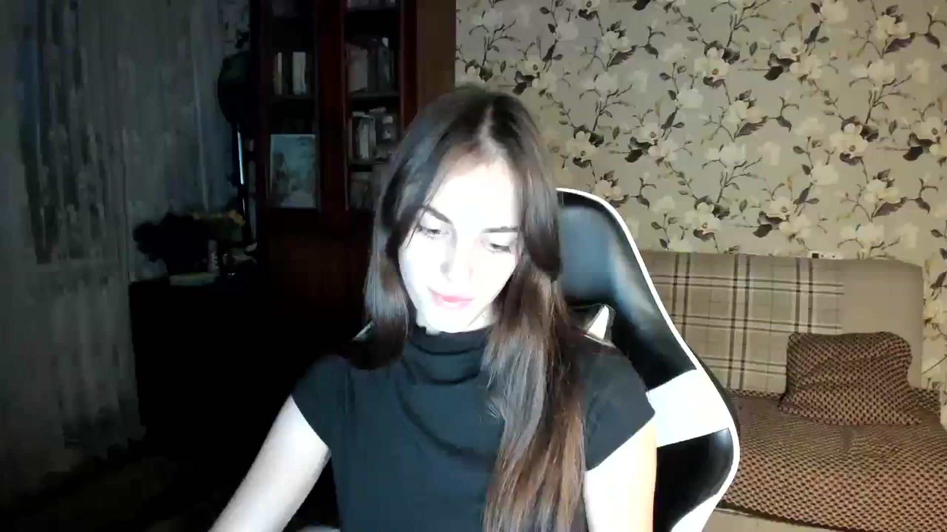 Gallery image thumbnail from Dashamoxy's myfreecams stream on, 11/18/2025, 15:03 image 4 of 20