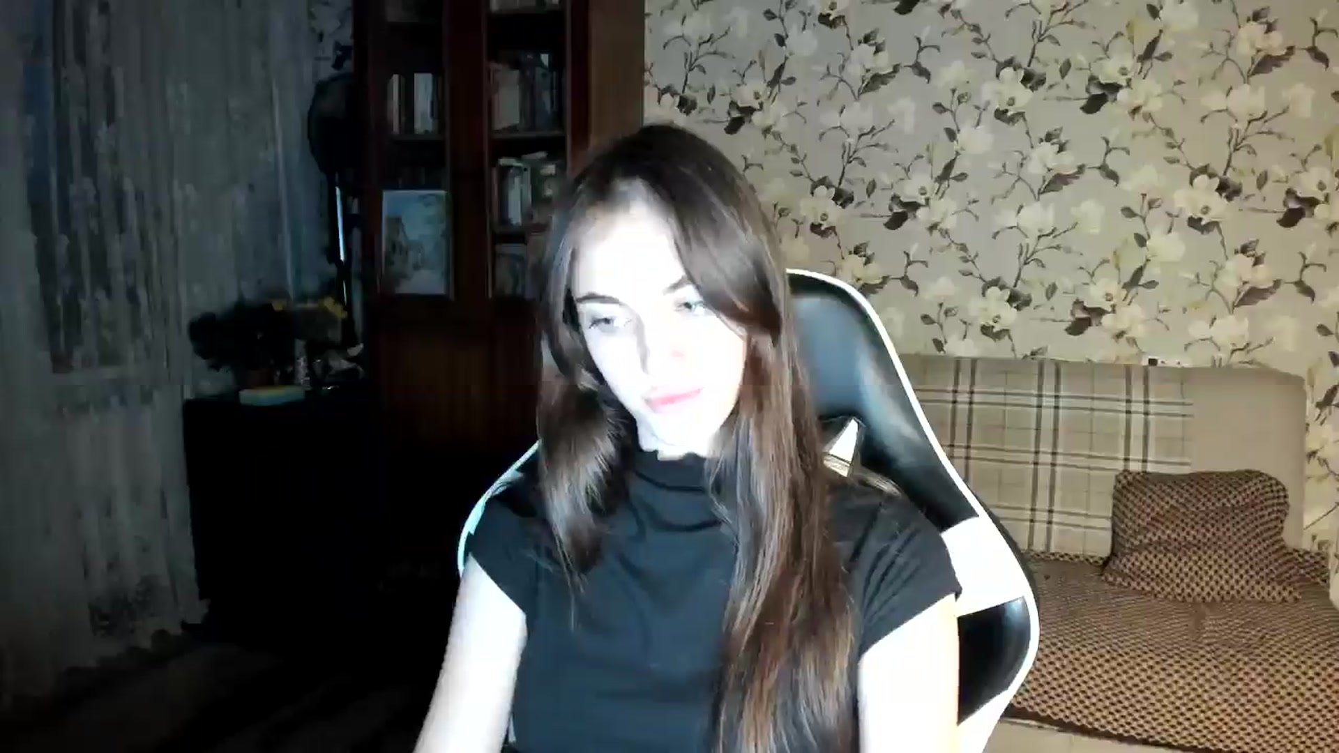 Gallery image thumbnail from Dashamoxy's myfreecams stream on, 11/18/2025, 15:03 image 5 of 20