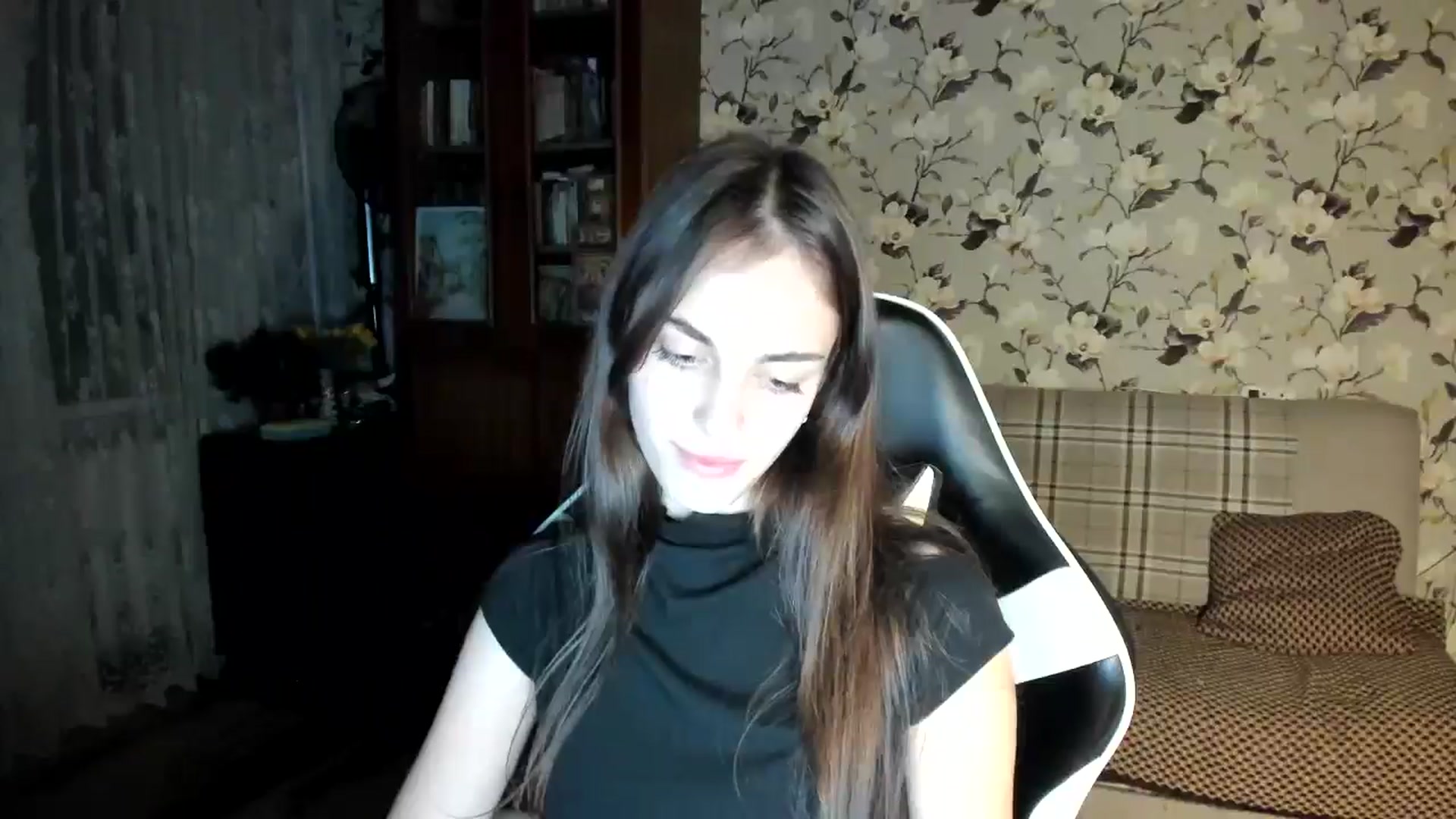 Gallery image thumbnail from Dashamoxy's myfreecams stream on, 11/18/2025, 15:03 image 13 of 20