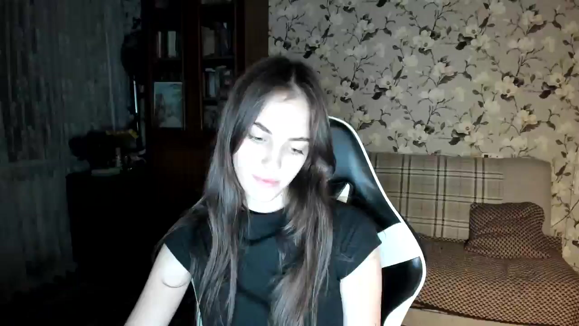 Gallery image thumbnail from Dashamoxy's myfreecams stream on, 11/18/2025, 15:24 image 8 of 20