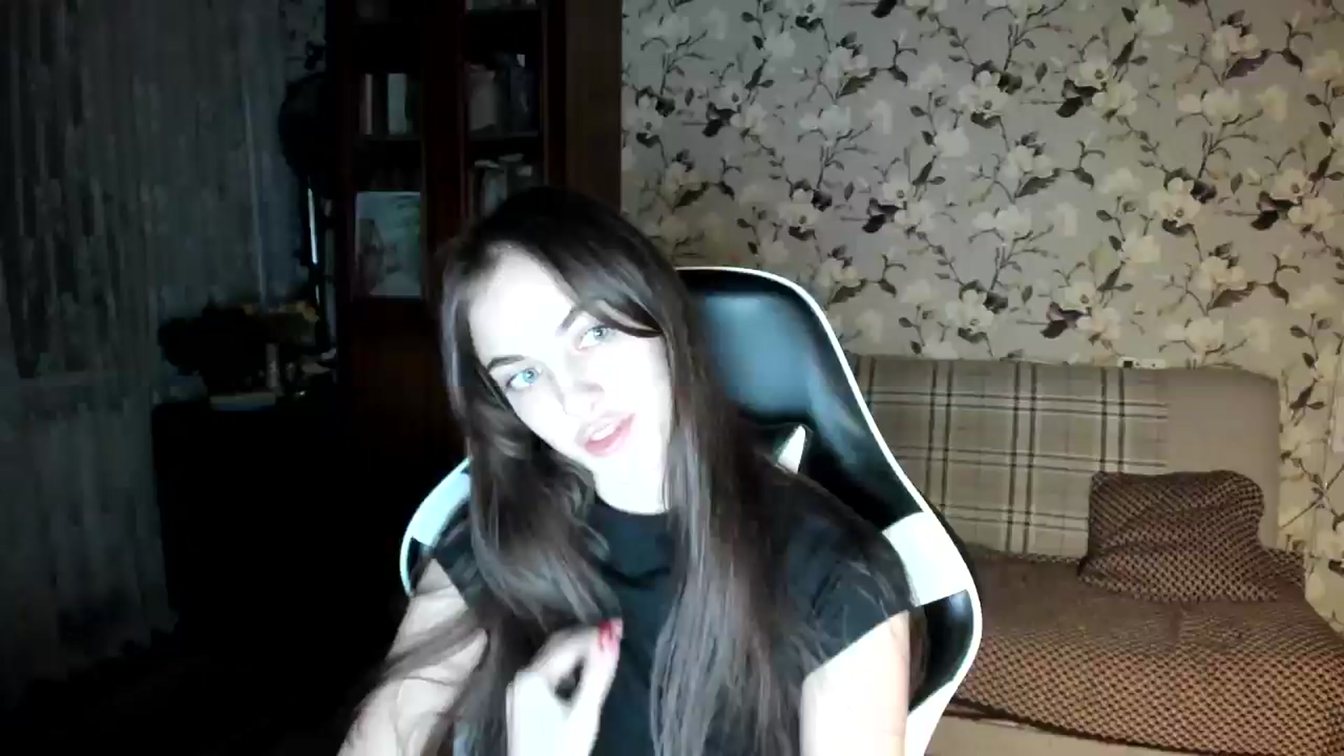 Gallery image thumbnail from Dashamoxy's myfreecams stream on, 11/18/2025, 15:24 image 1 of 20