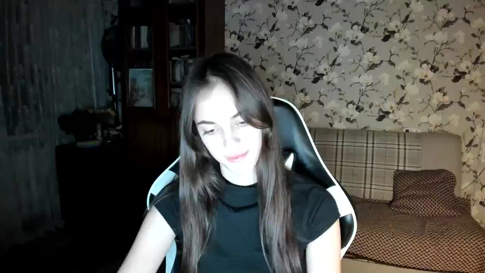 Gallery image thumbnail from Dashamoxy's myfreecams stream on, 11/18/2025, 15:24 image 17 of 20