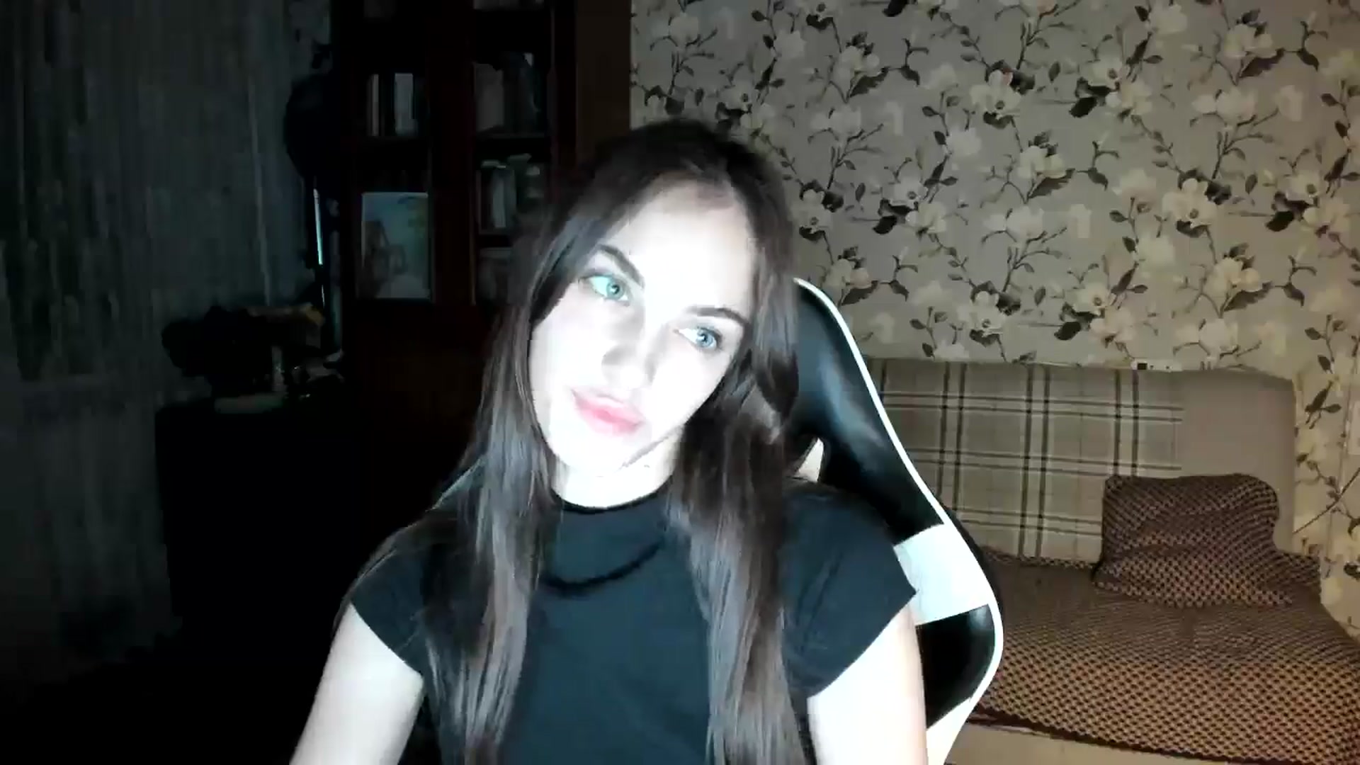 Gallery image thumbnail from Dashamoxy's myfreecams stream on, 11/18/2025, 15:24 image 14 of 20