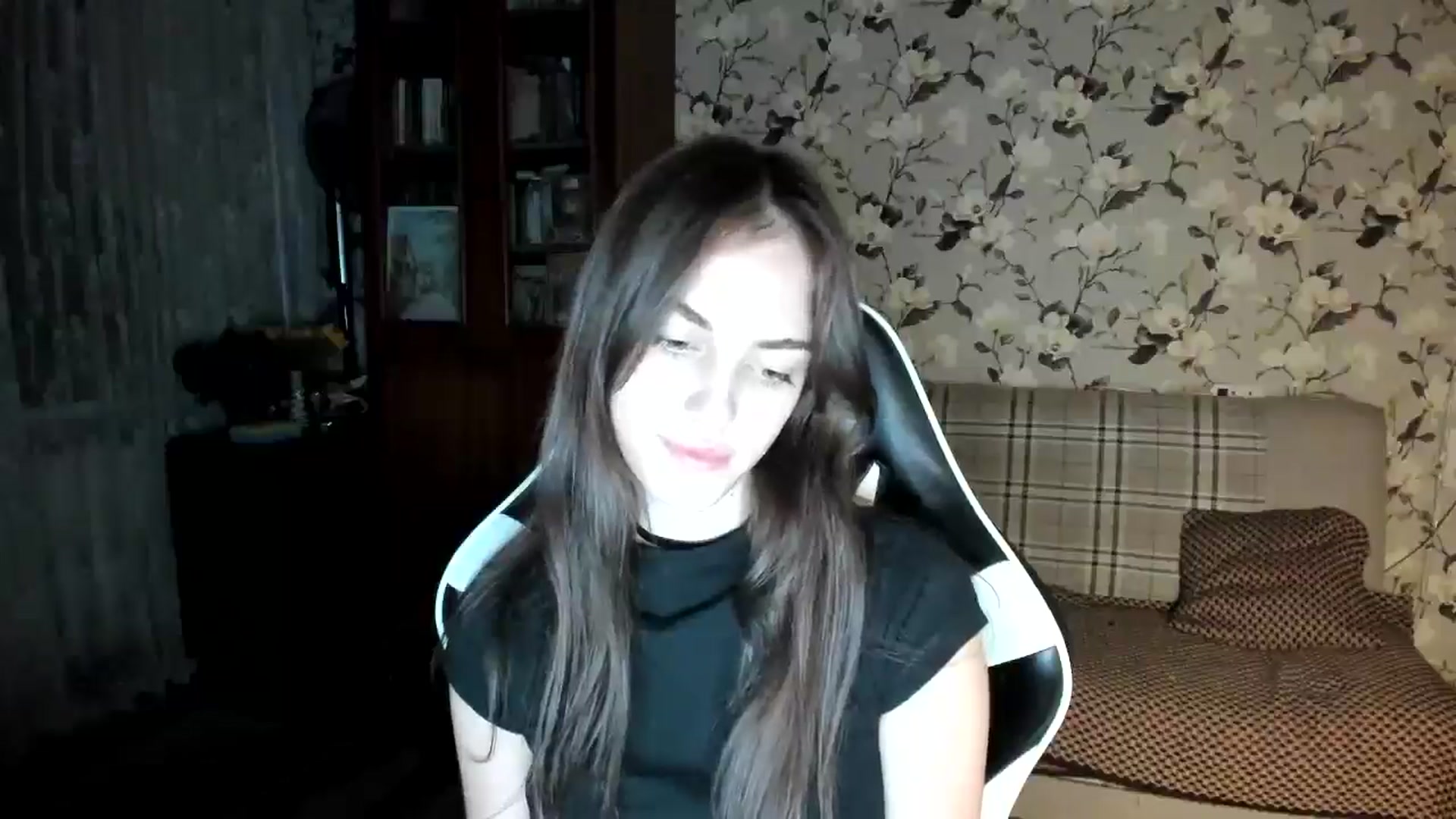 Gallery image thumbnail from Dashamoxy's myfreecams stream on, 11/18/2025, 15:24 image 7 of 20