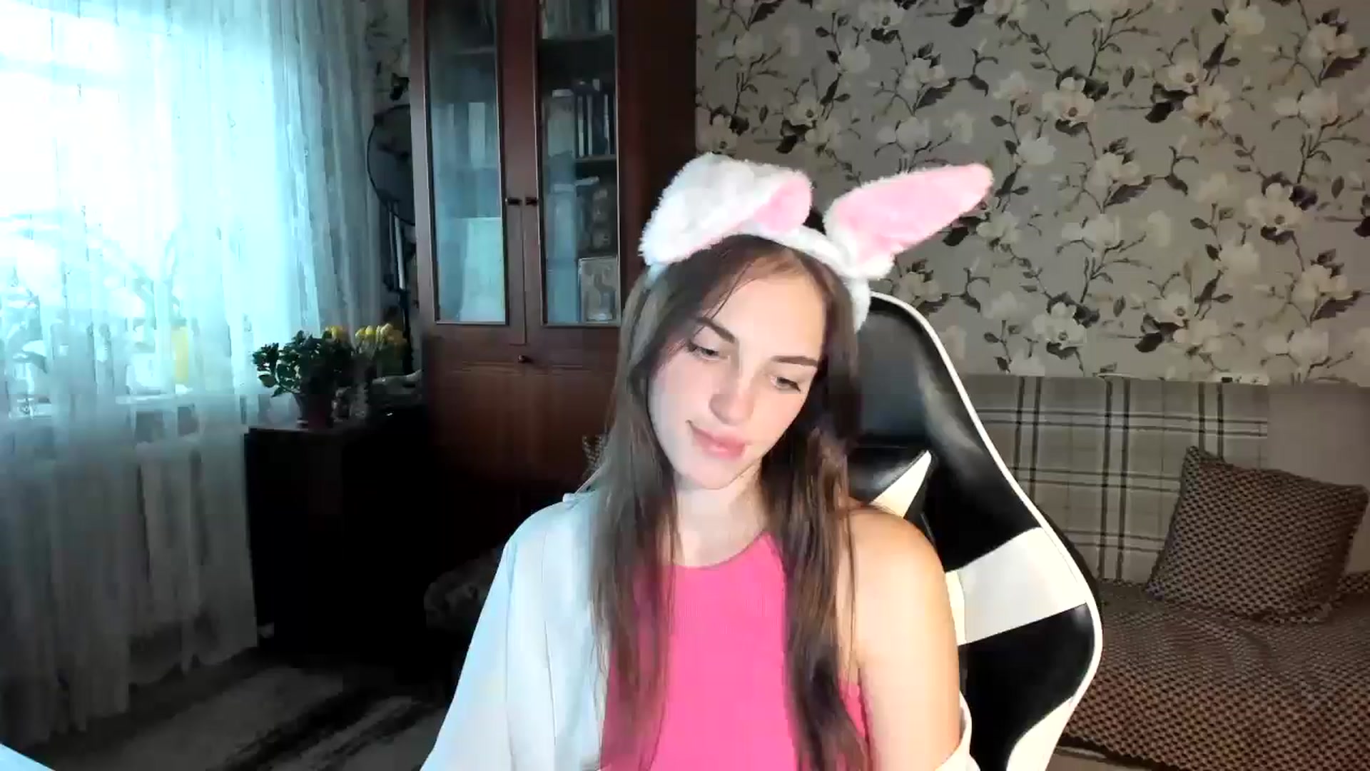 Gallery image thumbnail from Dashamoxy's myfreecams stream on, 11/19/2025, 13:10 image 1 of 20