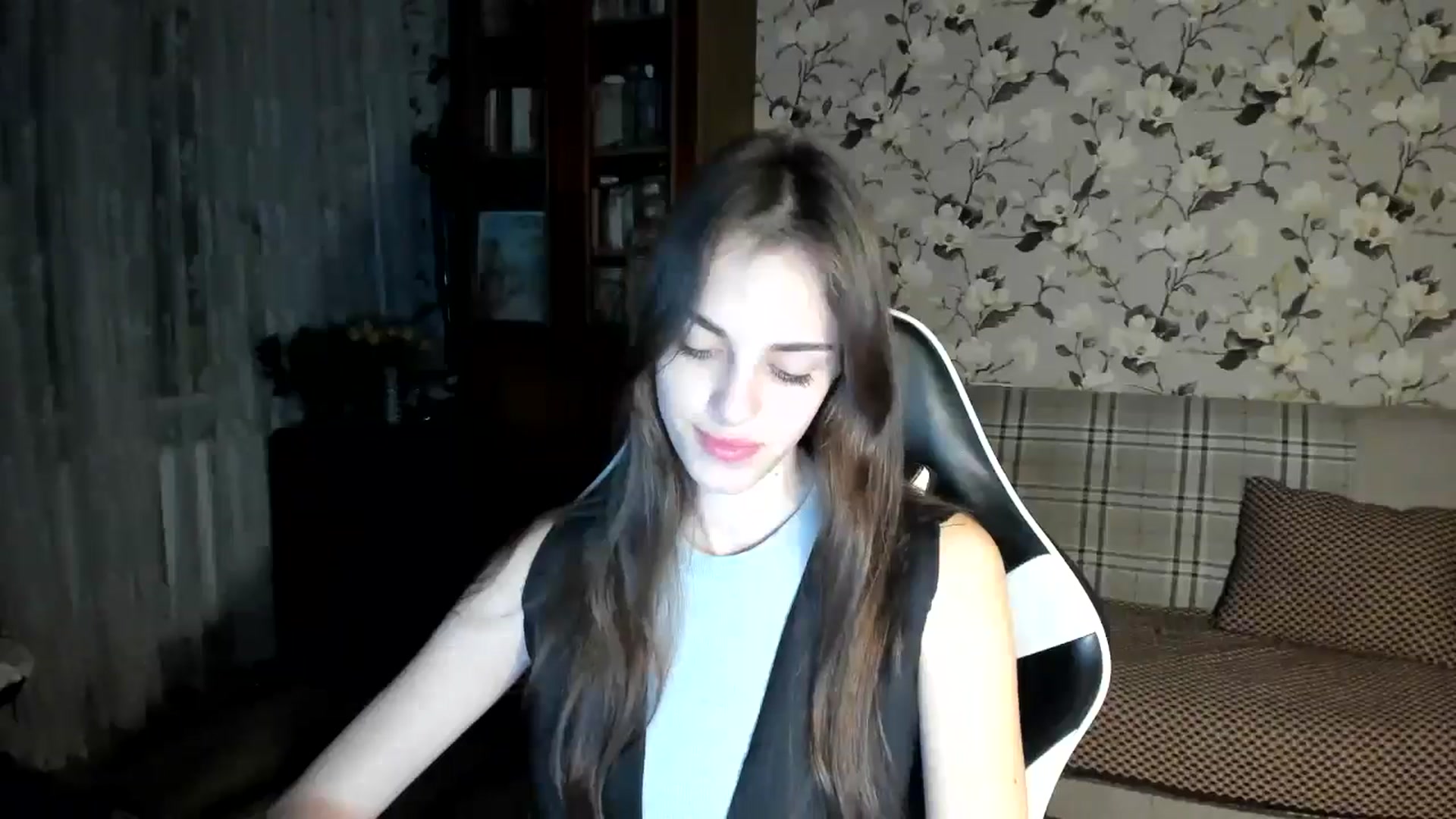 Gallery image thumbnail from Dashamoxy's myfreecams stream on, 11/27/2025, 15:01 image 4 of 20
