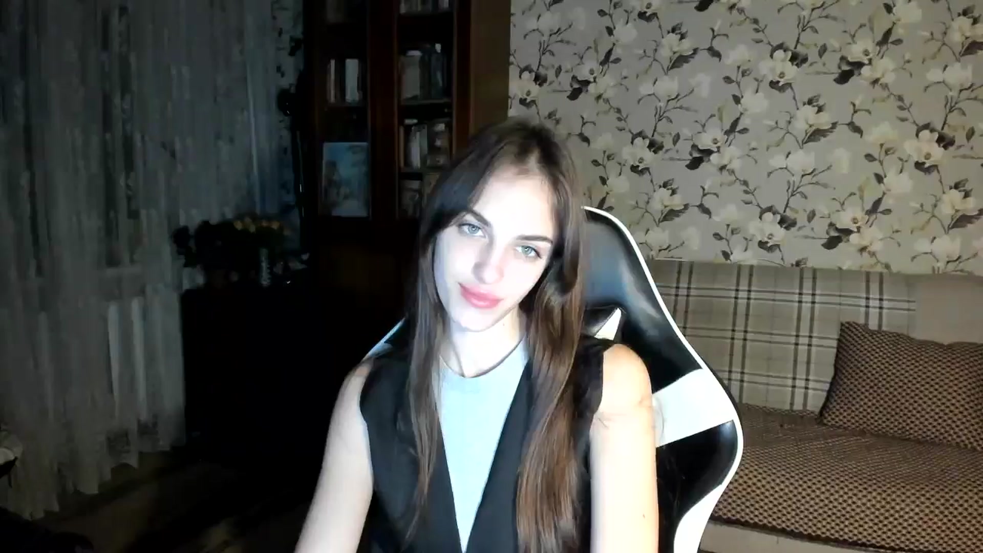 Gallery image thumbnail from Dashamoxy's myfreecams stream on, 11/27/2025, 15:01 image 11 of 20