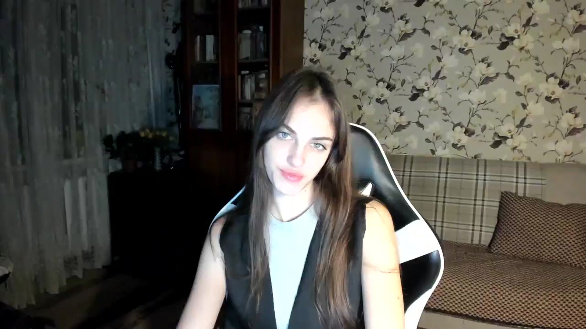 Gallery image thumbnail from Dashamoxy's myfreecams stream on, 11/27/2025, 15:01 image 9 of 20