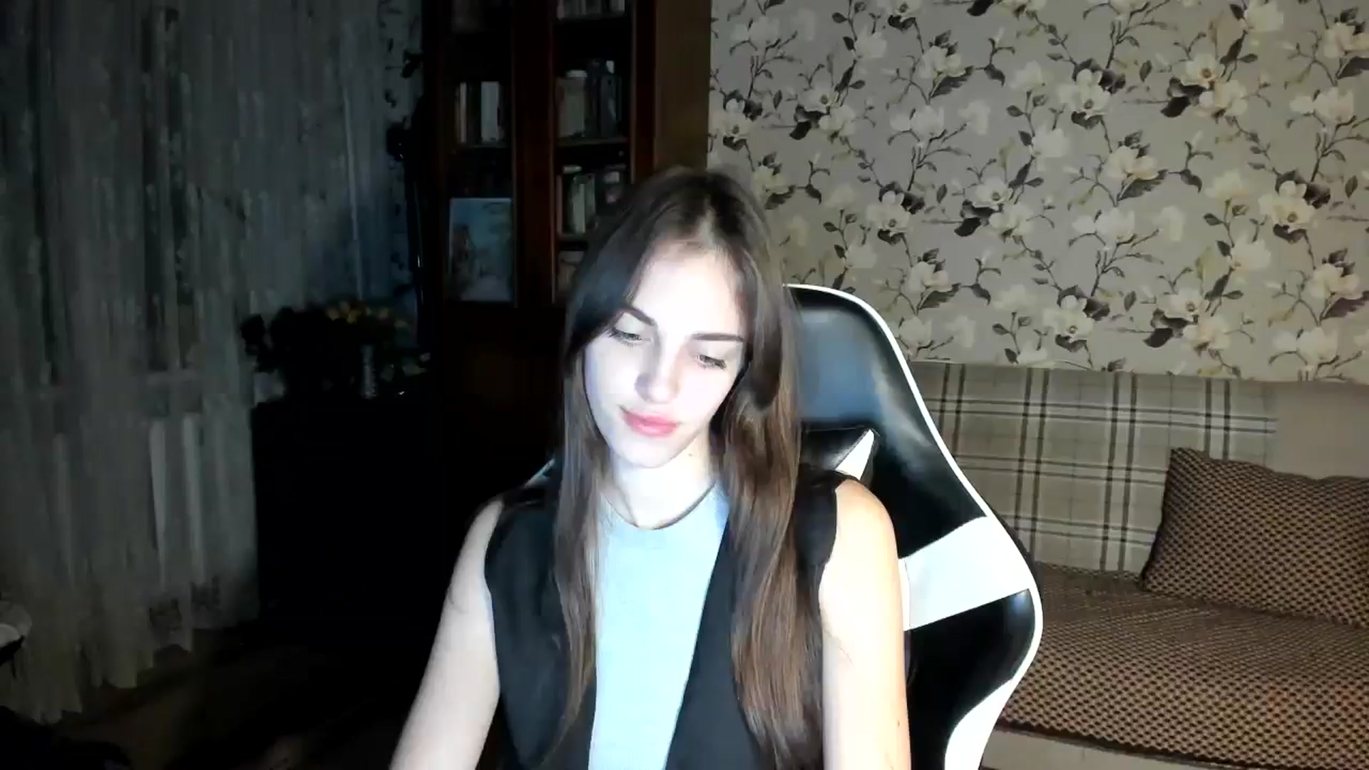 Gallery image thumbnail from Dashamoxy's myfreecams stream on, 11/27/2025, 15:01 image 15 of 20