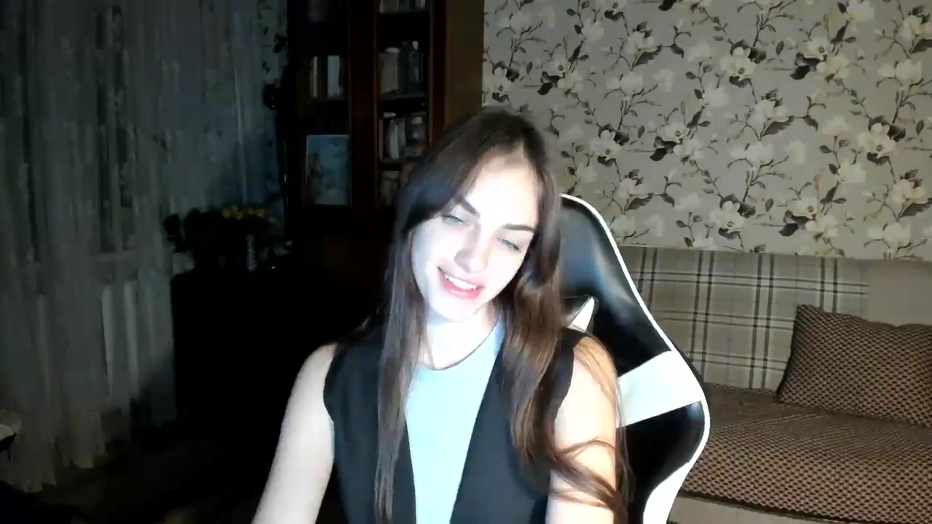 Gallery image thumbnail from Dashamoxy's myfreecams stream on, 11/27/2025, 15:01 image 18 of 20