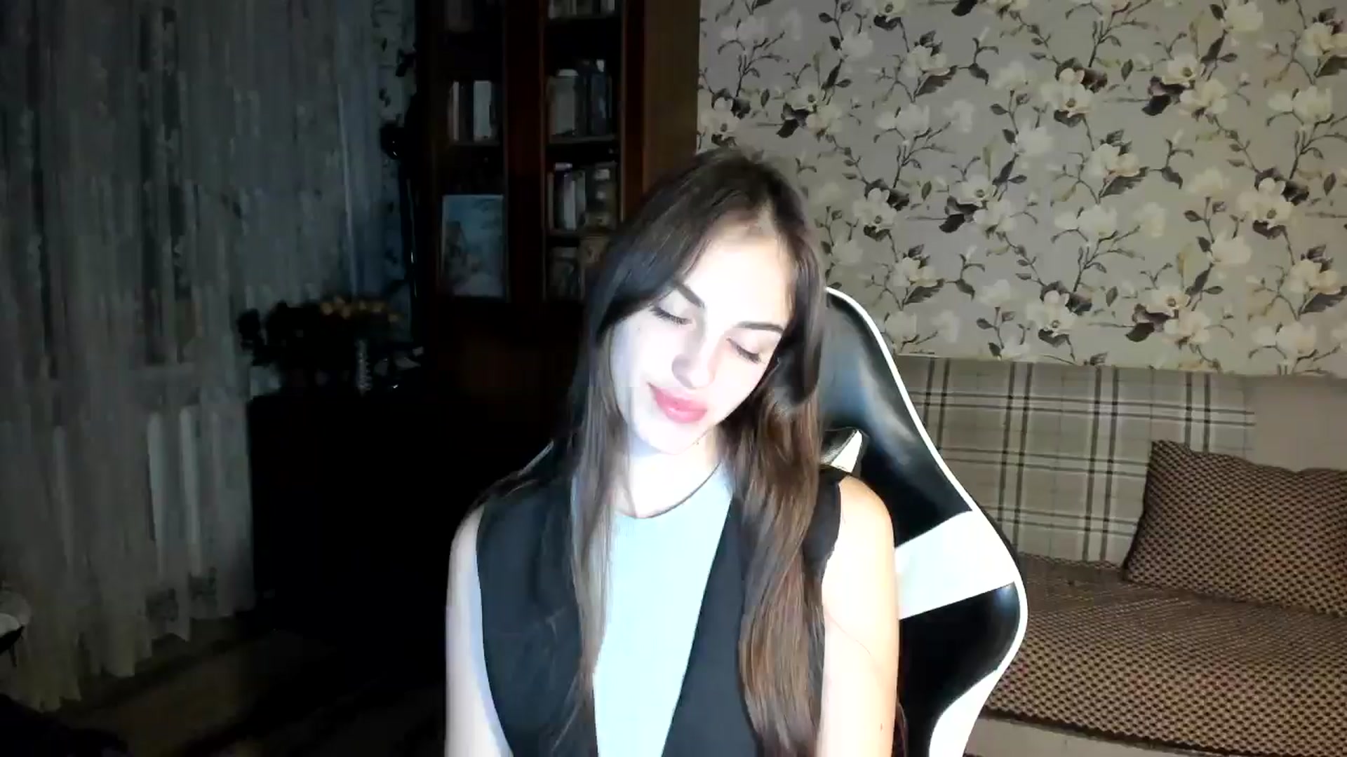 Gallery image thumbnail from Dashamoxy's myfreecams stream on, 11/27/2025, 15:01 image 13 of 20