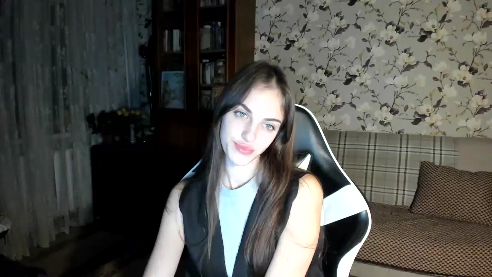 Gallery image thumbnail from Dashamoxy's myfreecams stream on, 11/27/2025, 15:01 image 10 of 20