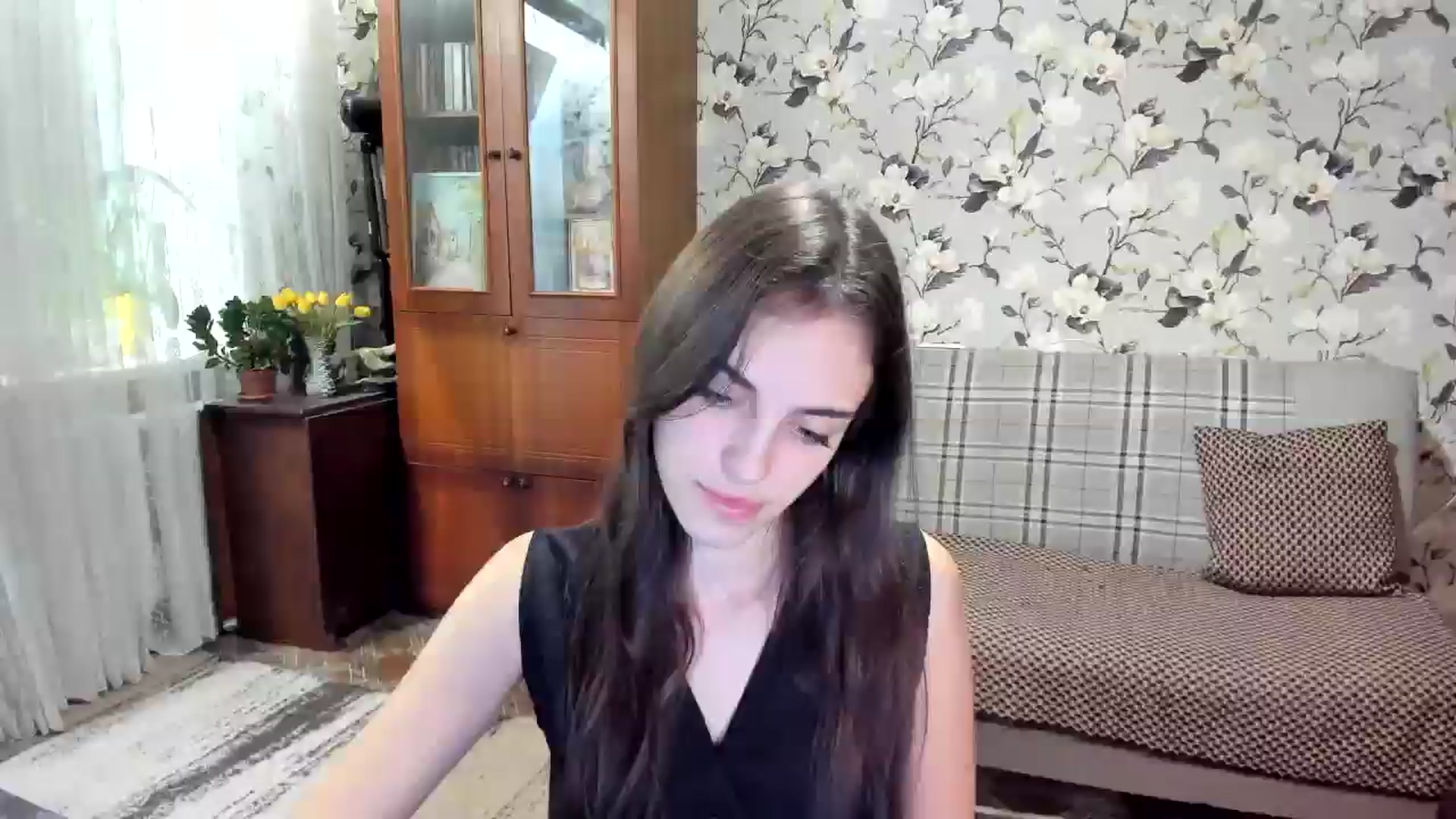 Gallery image thumbnail from Dashamoxy's myfreecams stream on, 12/02/2025, 16:03 image 18 of 20