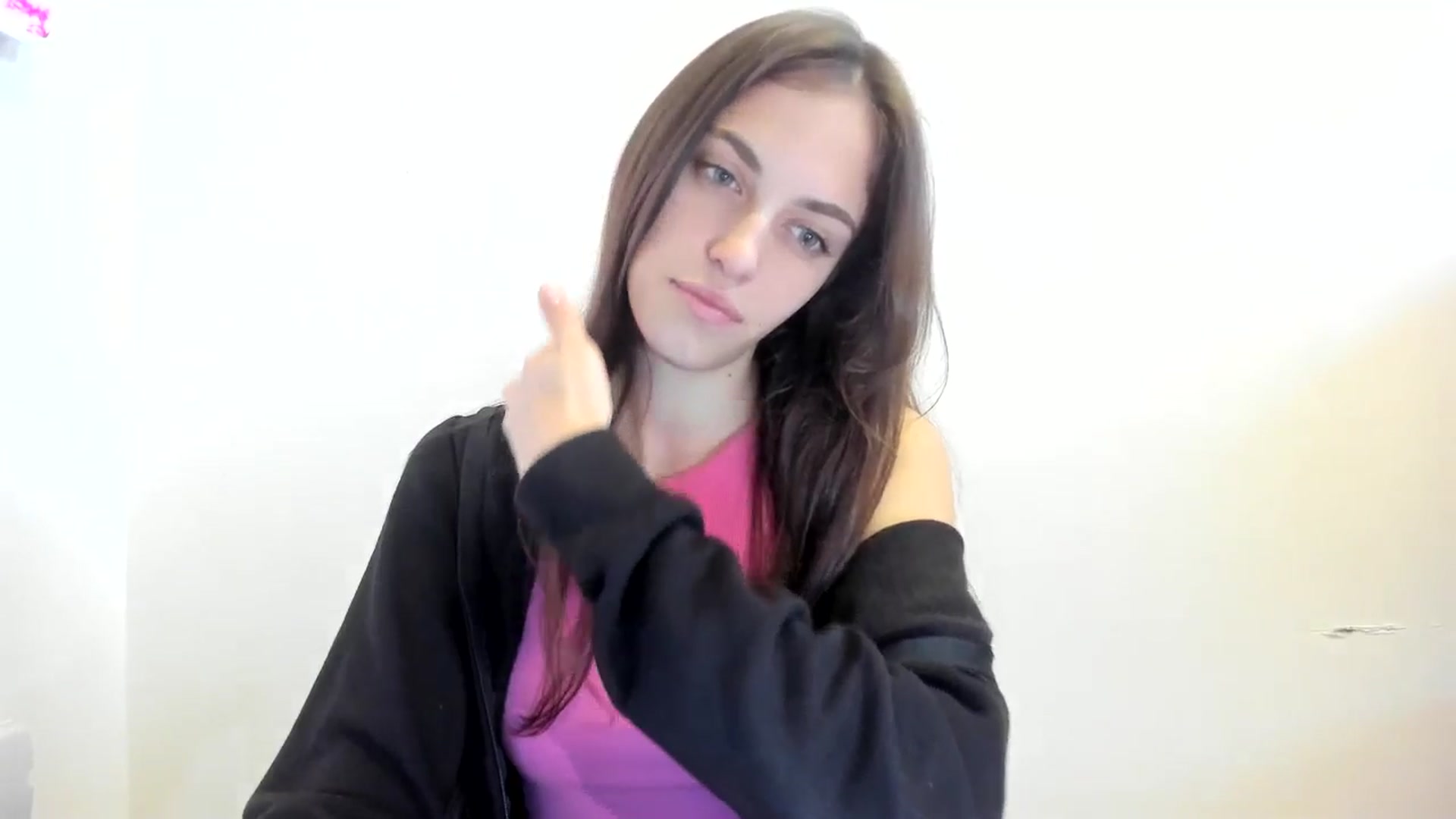 Gallery image thumbnail from Dashamoxy's myfreecams stream on, 12/15/2025, 14:00 image 9 of 20