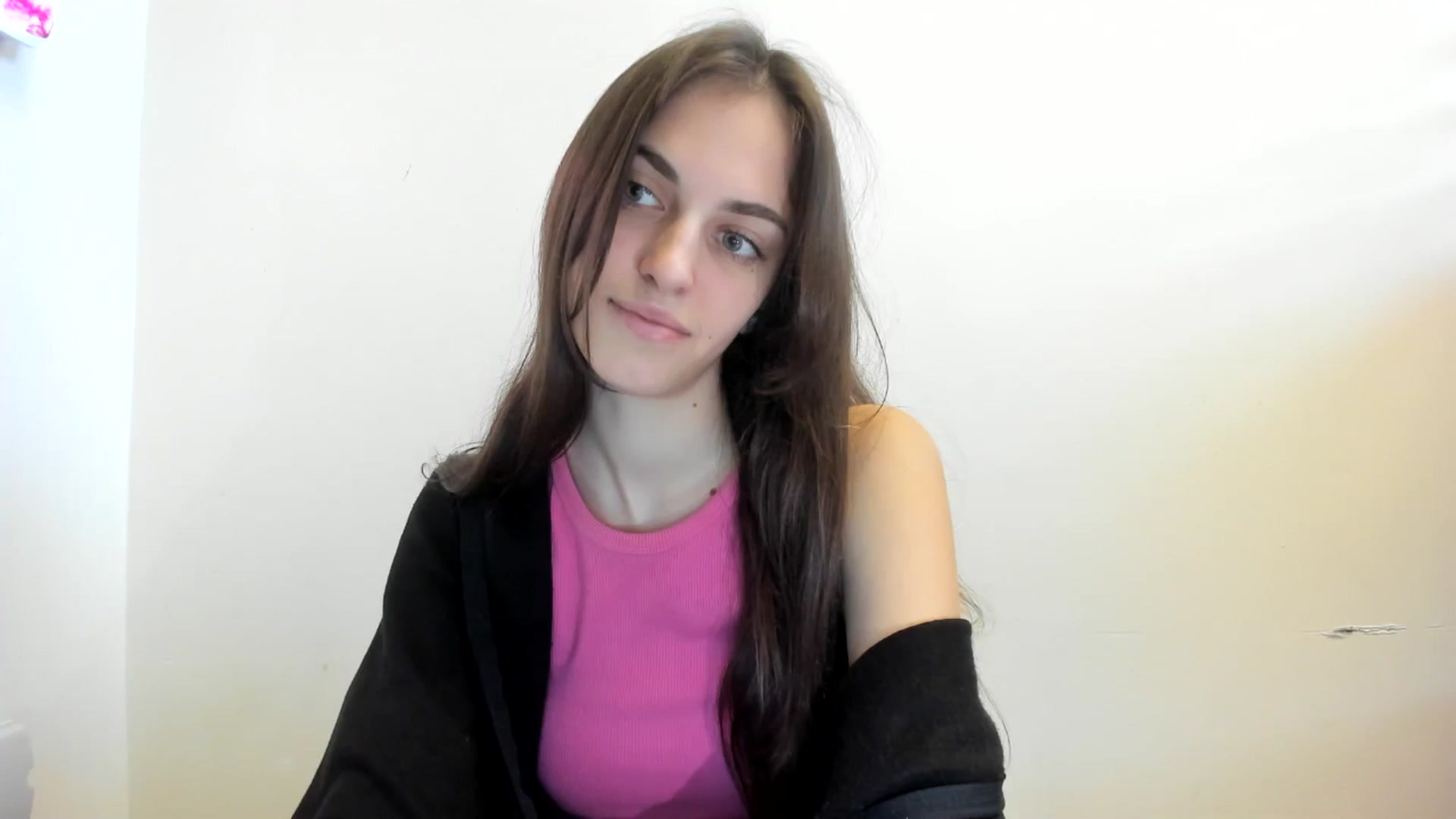 Gallery image thumbnail from Dashamoxy's myfreecams stream on, 12/15/2025, 14:00 image 10 of 20