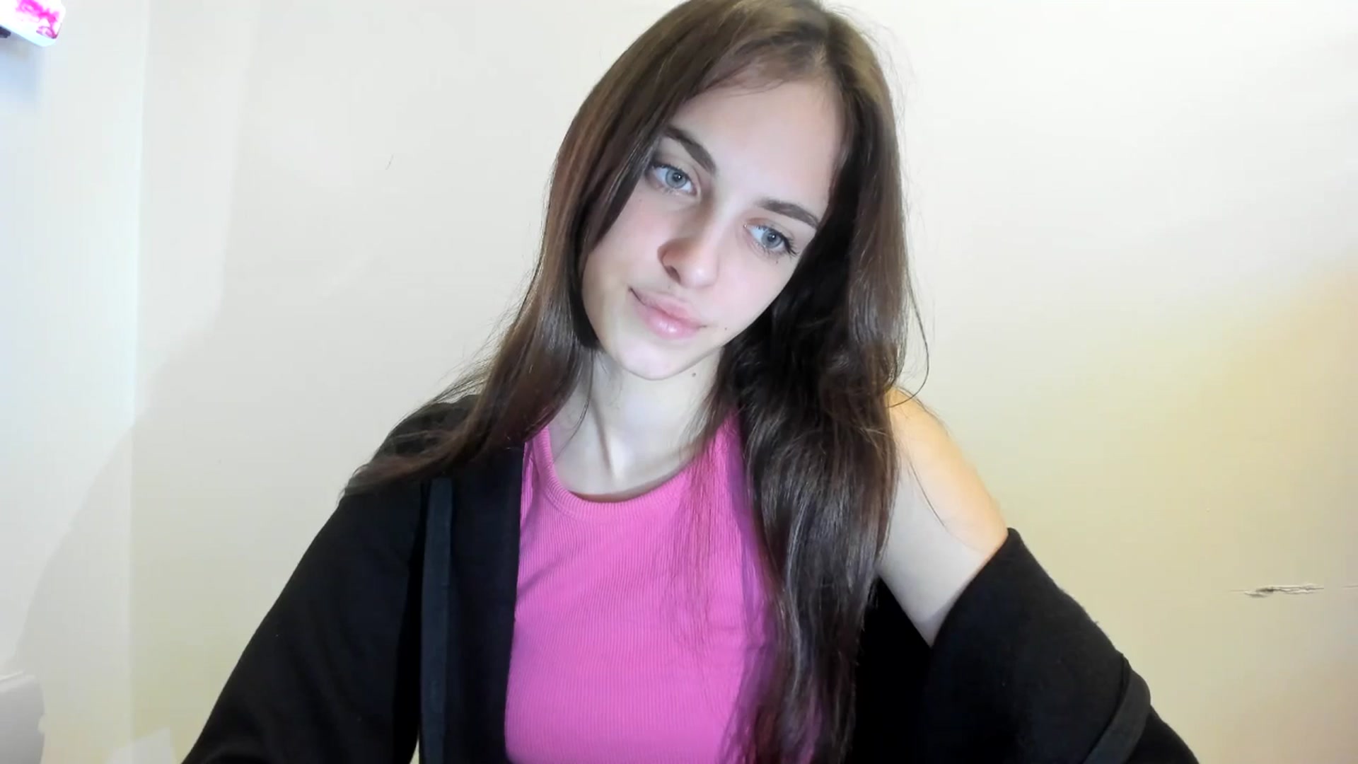 Gallery image thumbnail from Dashamoxy's myfreecams stream on, 12/15/2025, 14:00 image 19 of 20