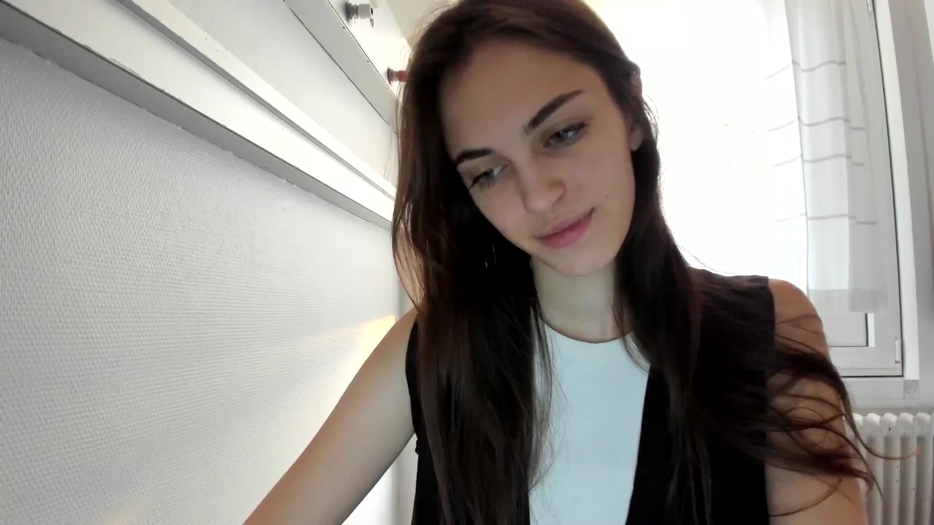 Gallery image thumbnail from Dashamoxy's myfreecams stream on, 12/25/2025, 14:16 image 19 of 20