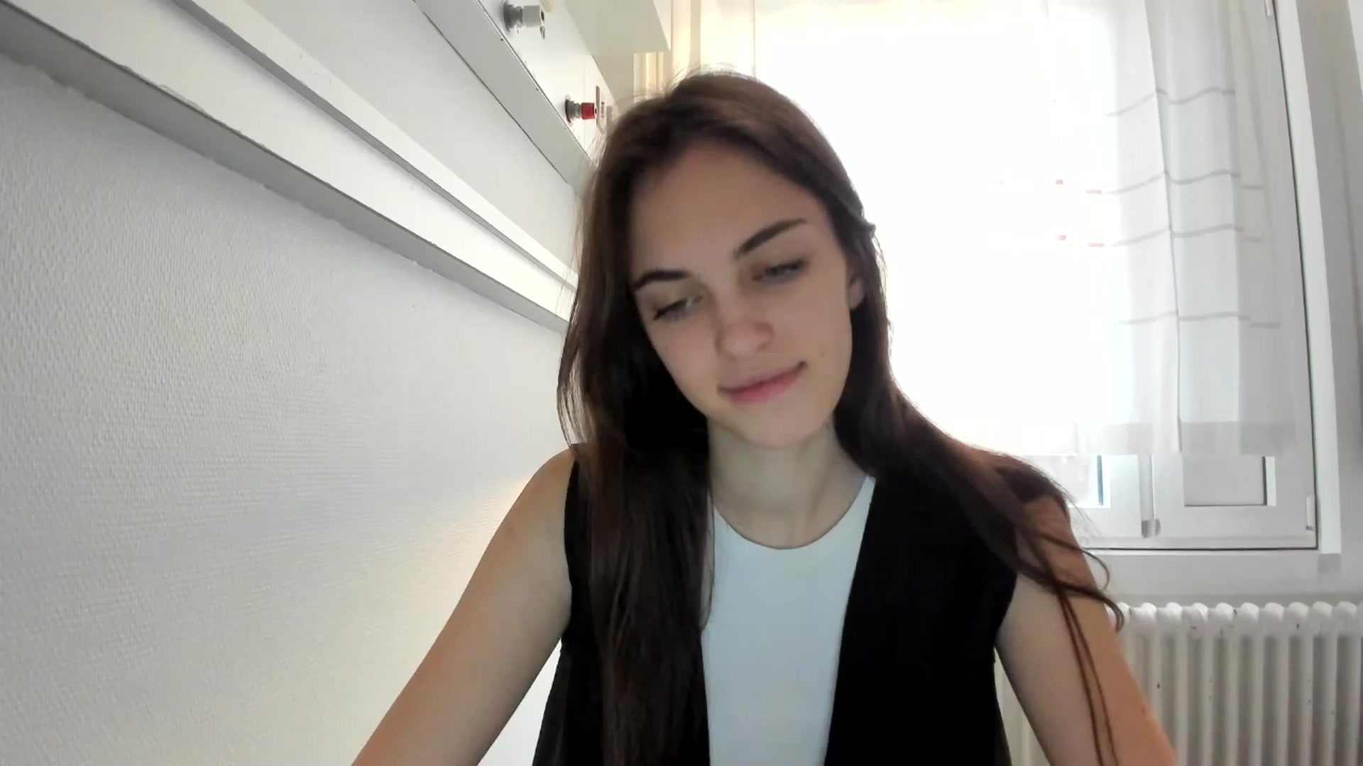 Gallery image thumbnail from Dashamoxy's myfreecams stream on, 12/25/2025, 14:16 image 5 of 20