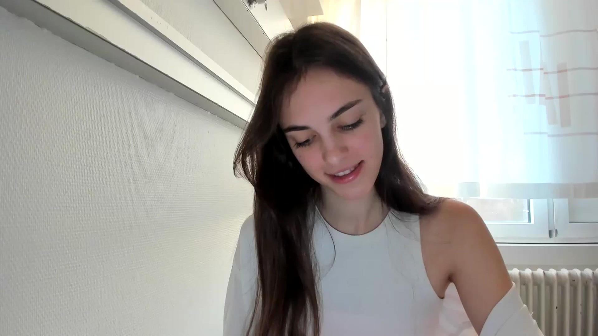 Gallery image thumbnail from Dashamoxy's myfreecams stream on, 12/28/2025, 14:33 image 7 of 20