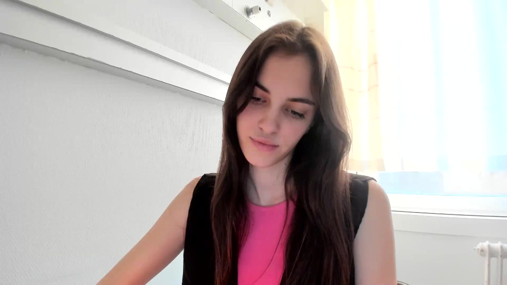 Gallery image thumbnail from Dashamoxy's myfreecams stream on, 12/30/2025, 15:04 image 1 of 20