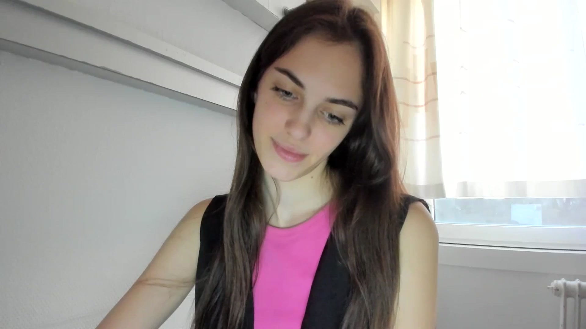 Gallery image thumbnail from Dashamoxy's myfreecams stream on, 12/30/2025, 15:04 image 19 of 20