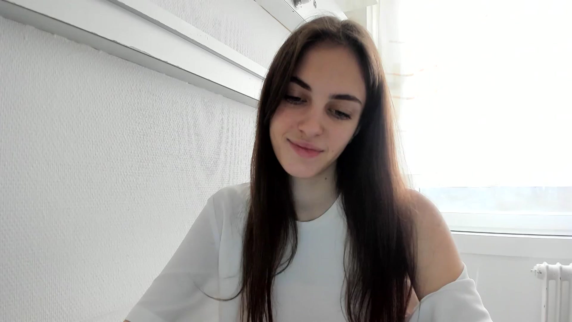 Gallery image thumbnail from Dashamoxy's myfreecams stream on, 01/02/2026, 12:18 image 12 of 20
