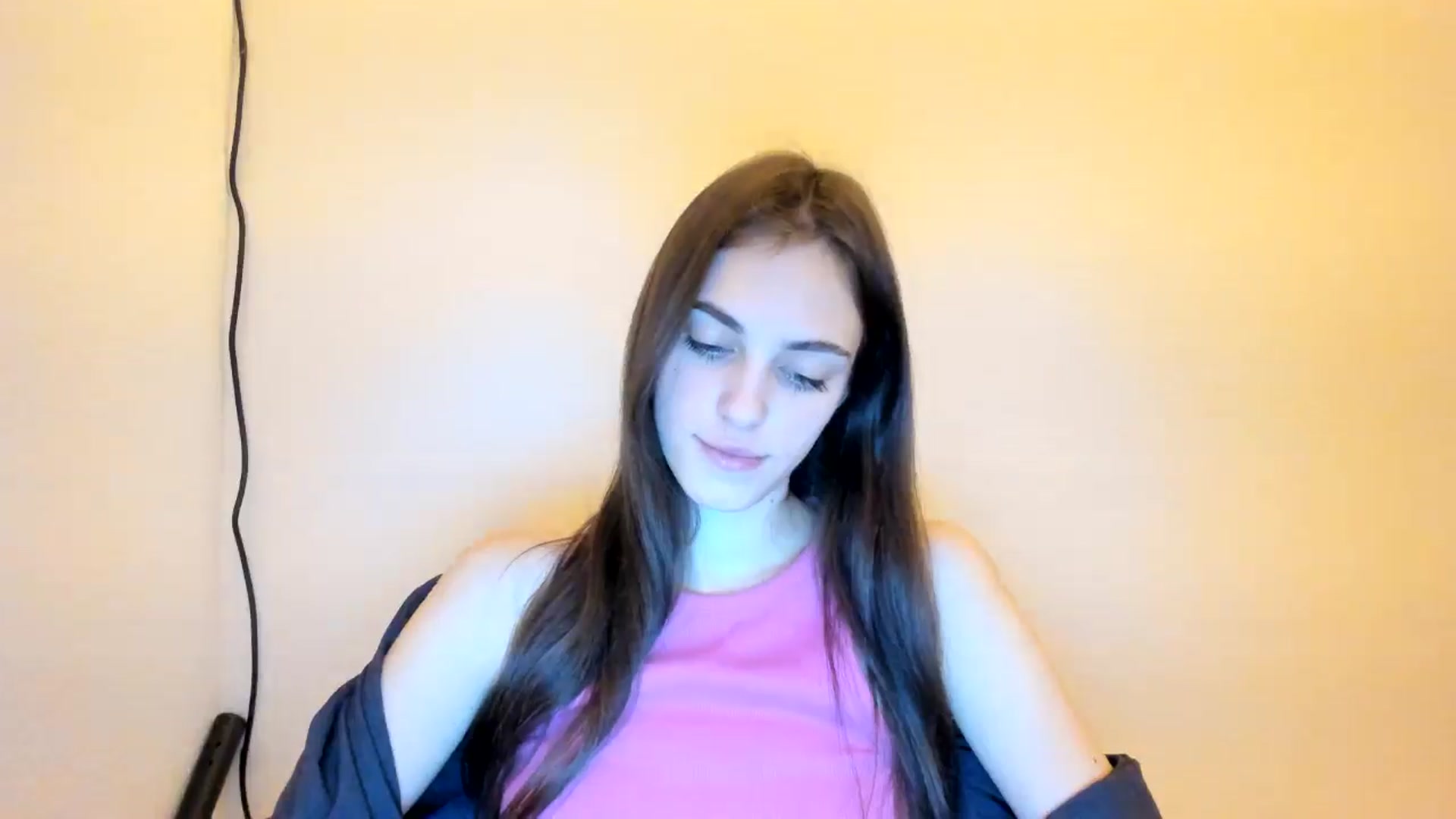 Gallery image thumbnail from Dashamoxy's myfreecams stream on, 01/12/2026, 17:55 image 4 of 20