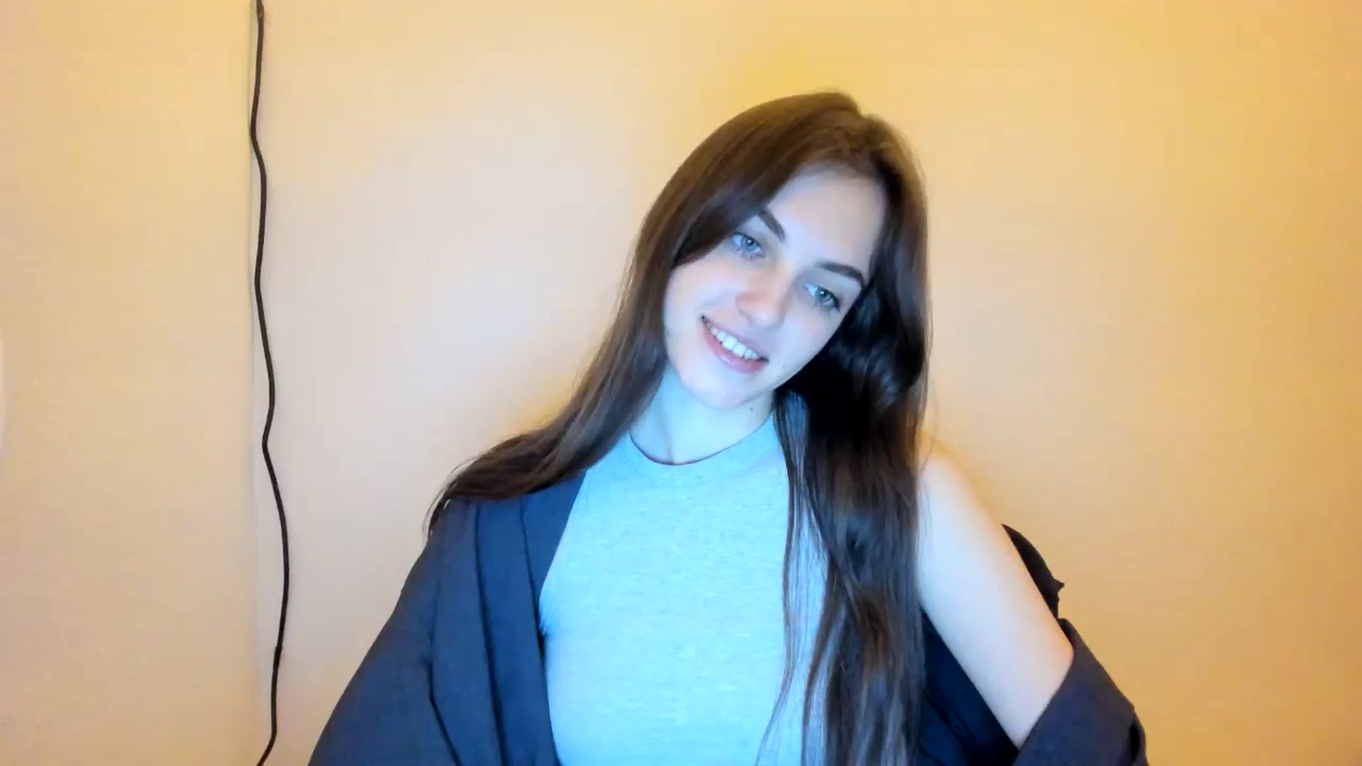 Gallery image thumbnail from Dashamoxy's myfreecams stream on, 01/15/2026, 17:59 image 16 of 20