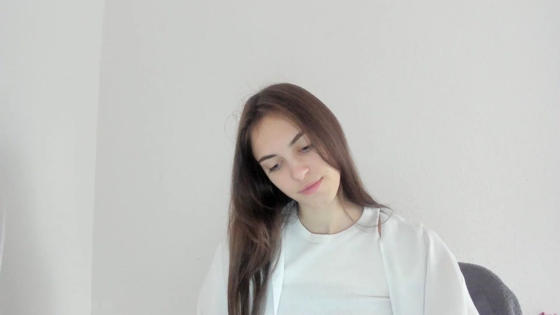 Gallery image thumbnail from Dashamoxy's myfreecams stream on, 01/25/2026, 12:13 image 12 of 20