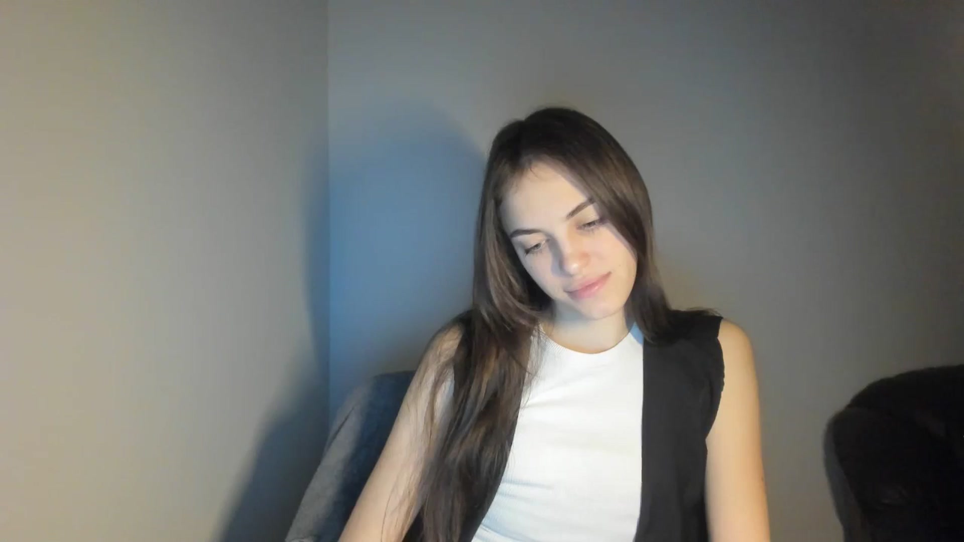 Gallery image thumbnail from Dashamoxy's myfreecams stream on, 01/30/2026, 17:12 image 6 of 20