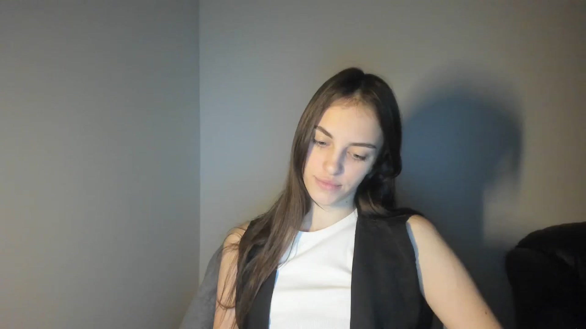 Gallery image thumbnail from Dashamoxy's myfreecams stream on, 01/30/2026, 17:12 image 15 of 20