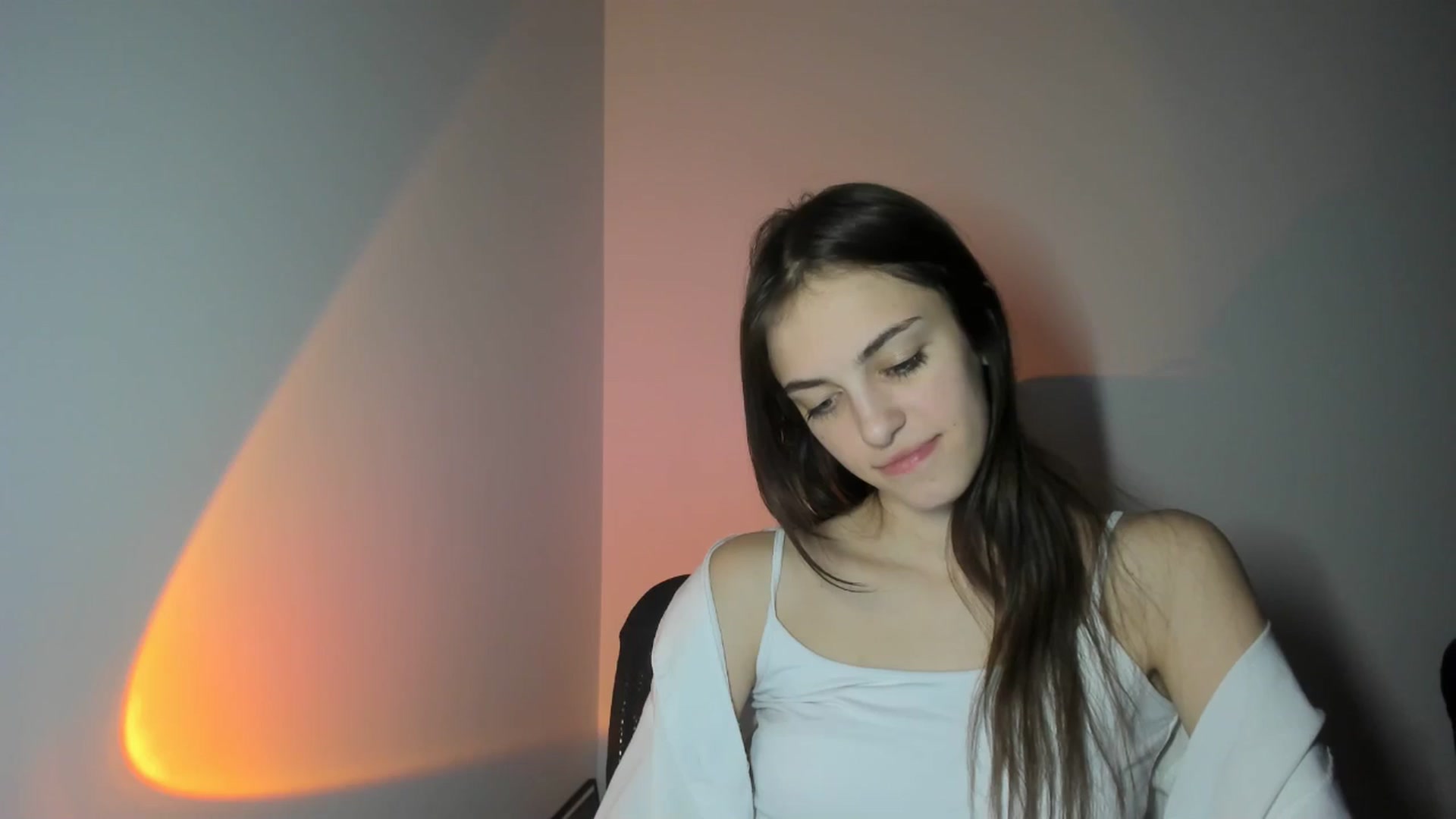 Gallery image thumbnail from Dashamoxy's myfreecams stream on, 02/01/2026, 18:56 image 4 of 20
