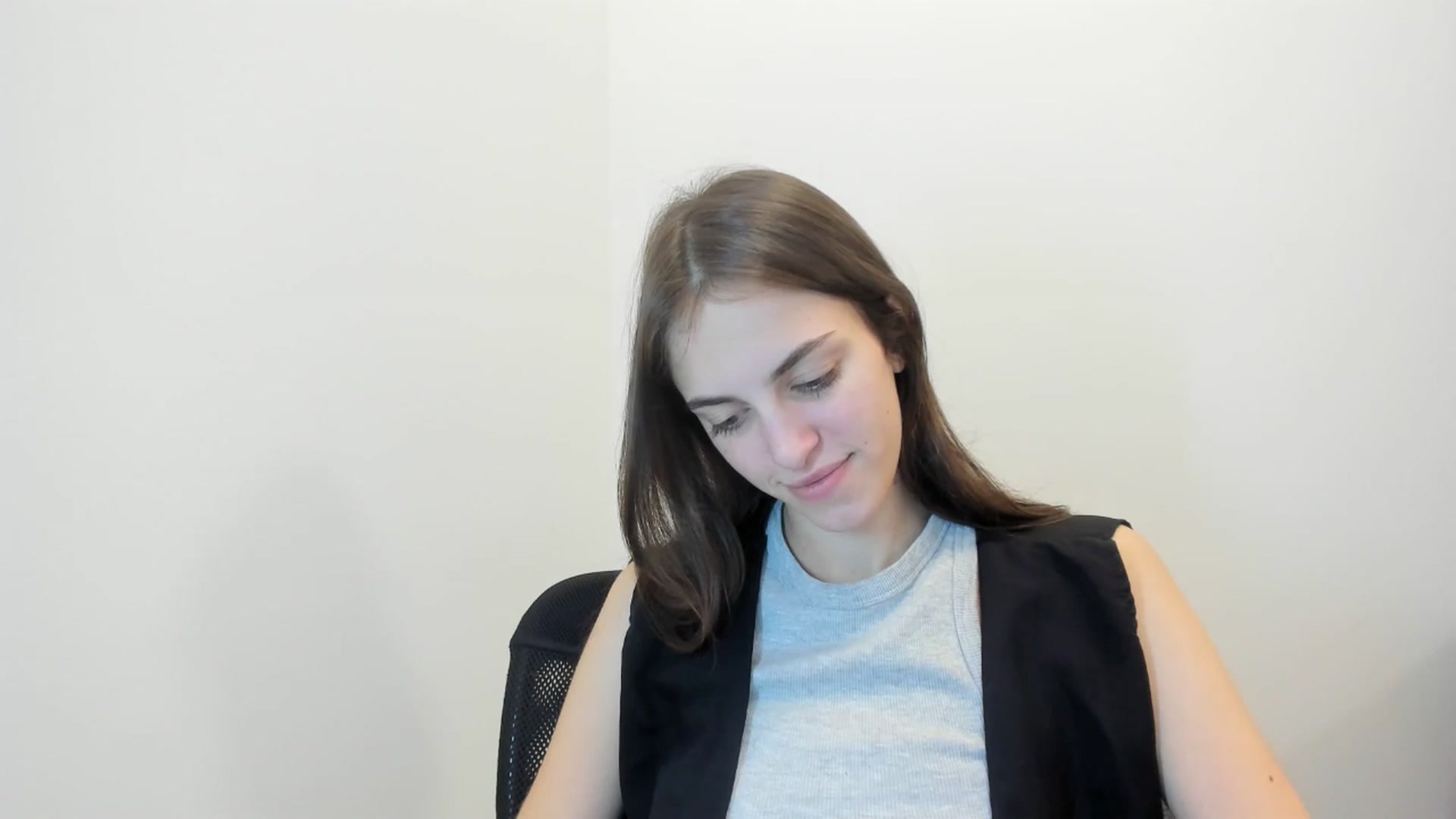 Gallery image thumbnail from Dashamoxy's myfreecams stream on, 02/02/2026, 18:49 image 9 of 20