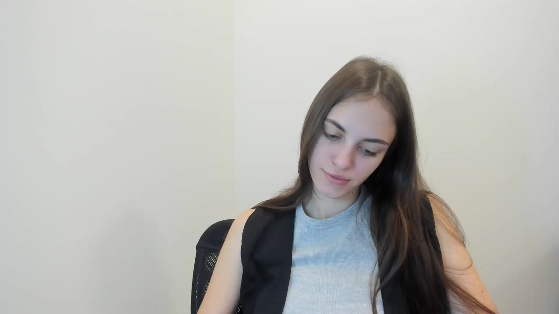 Gallery image thumbnail from Dashamoxy's myfreecams stream on, 02/02/2026, 18:49 image 8 of 20