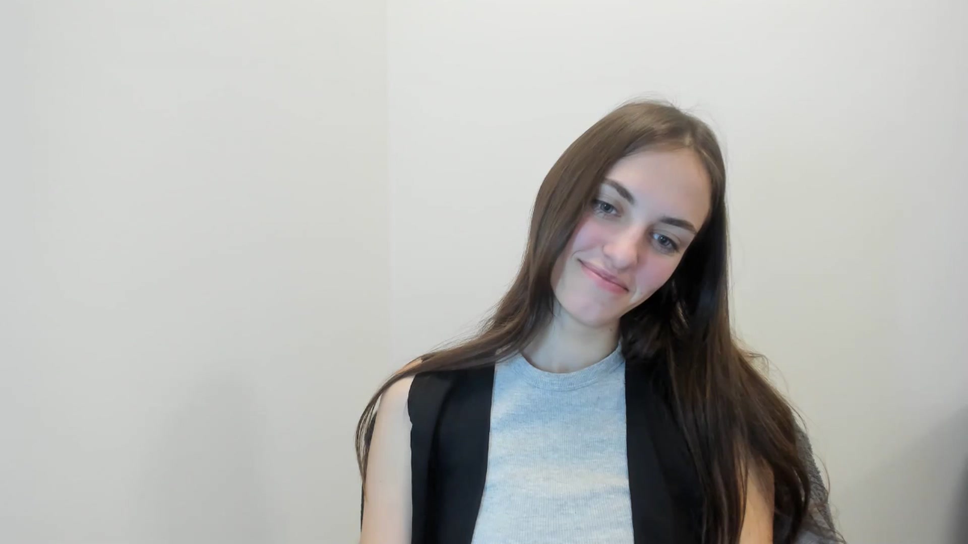 Gallery image thumbnail from Dashamoxy's myfreecams stream on, 02/02/2026, 18:49 image 16 of 20