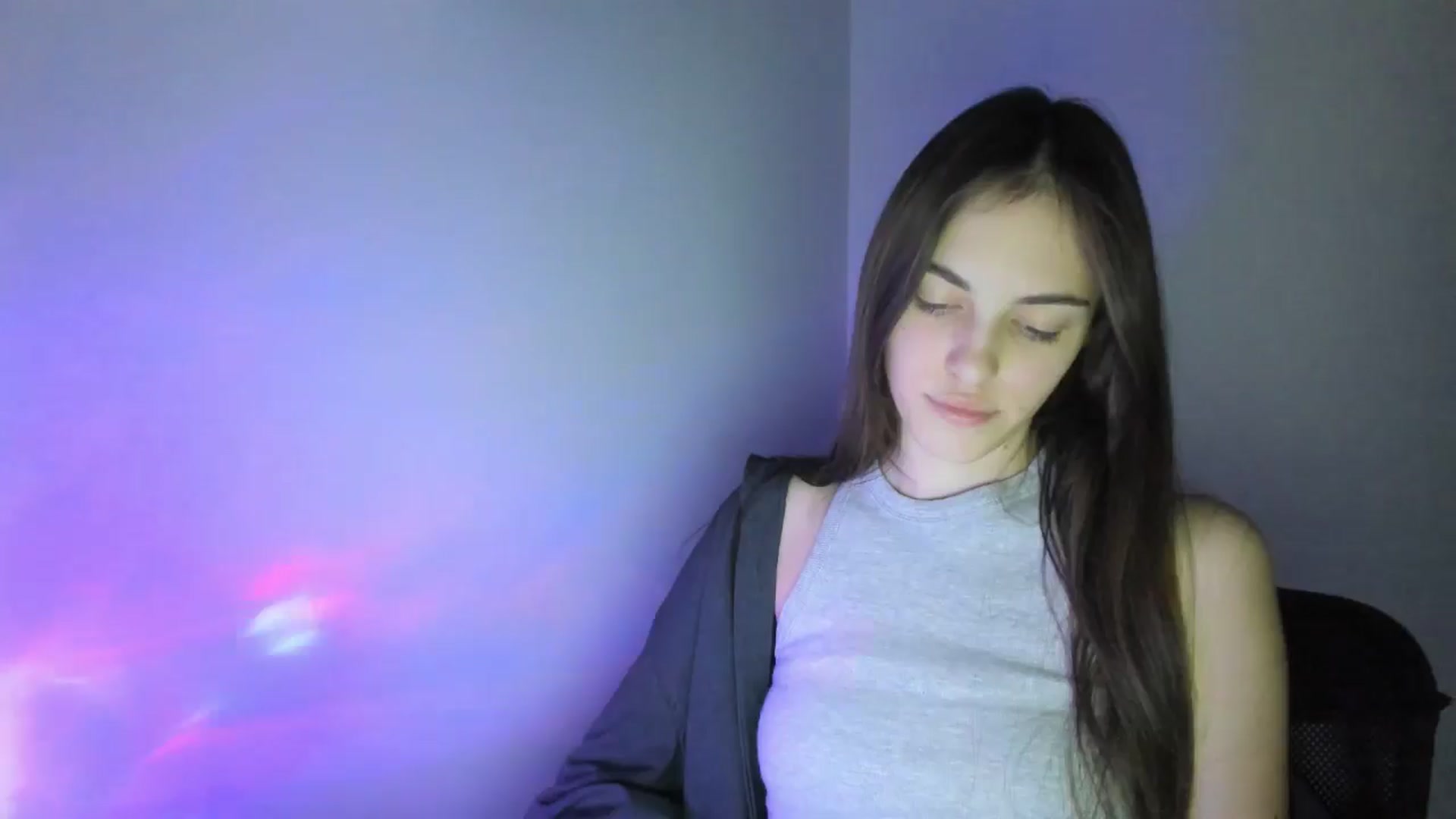 Gallery image thumbnail from Dashamoxy's myfreecams stream on, 02/04/2026, 17:40 image 15 of 20
