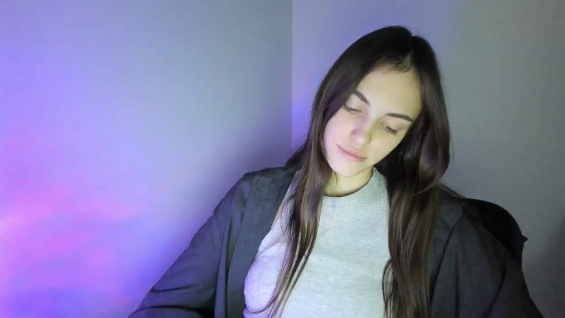 Gallery image thumbnail from Dashamoxy's myfreecams stream on, 02/04/2026, 18:59 image 8 of 20