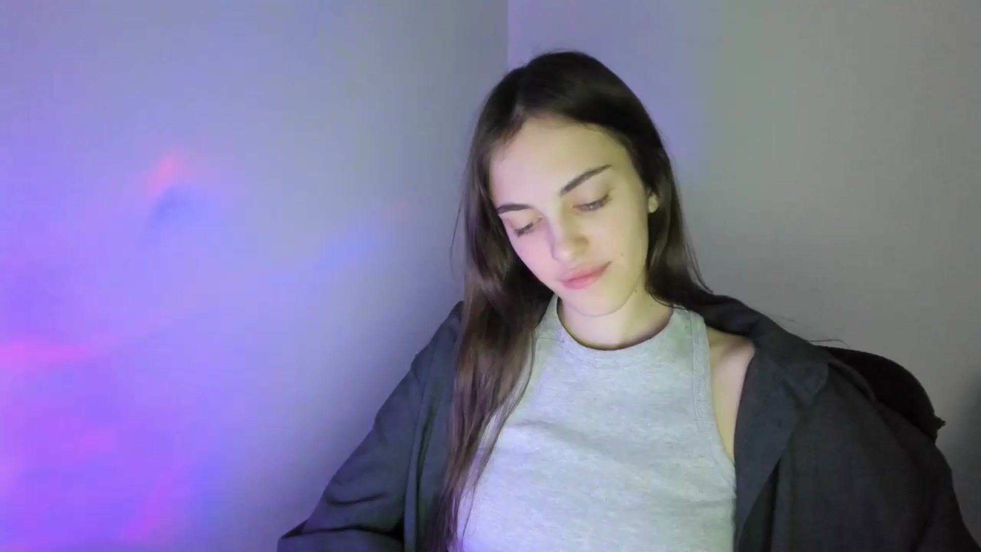 Gallery image thumbnail from Dashamoxy's myfreecams stream on, 02/04/2026, 18:59 image 9 of 20