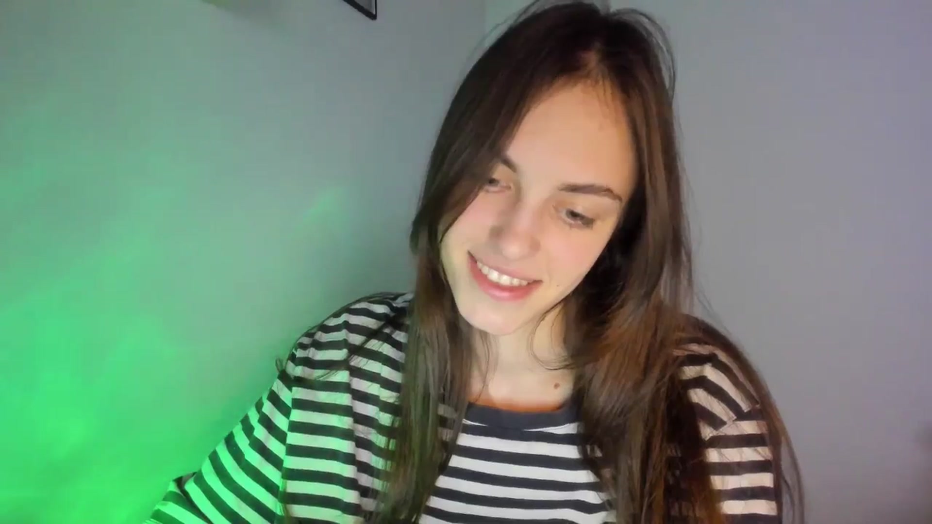 Gallery image thumbnail from Dashamoxy's myfreecams stream on, 02/07/2026, 19:08 image 4 of 20